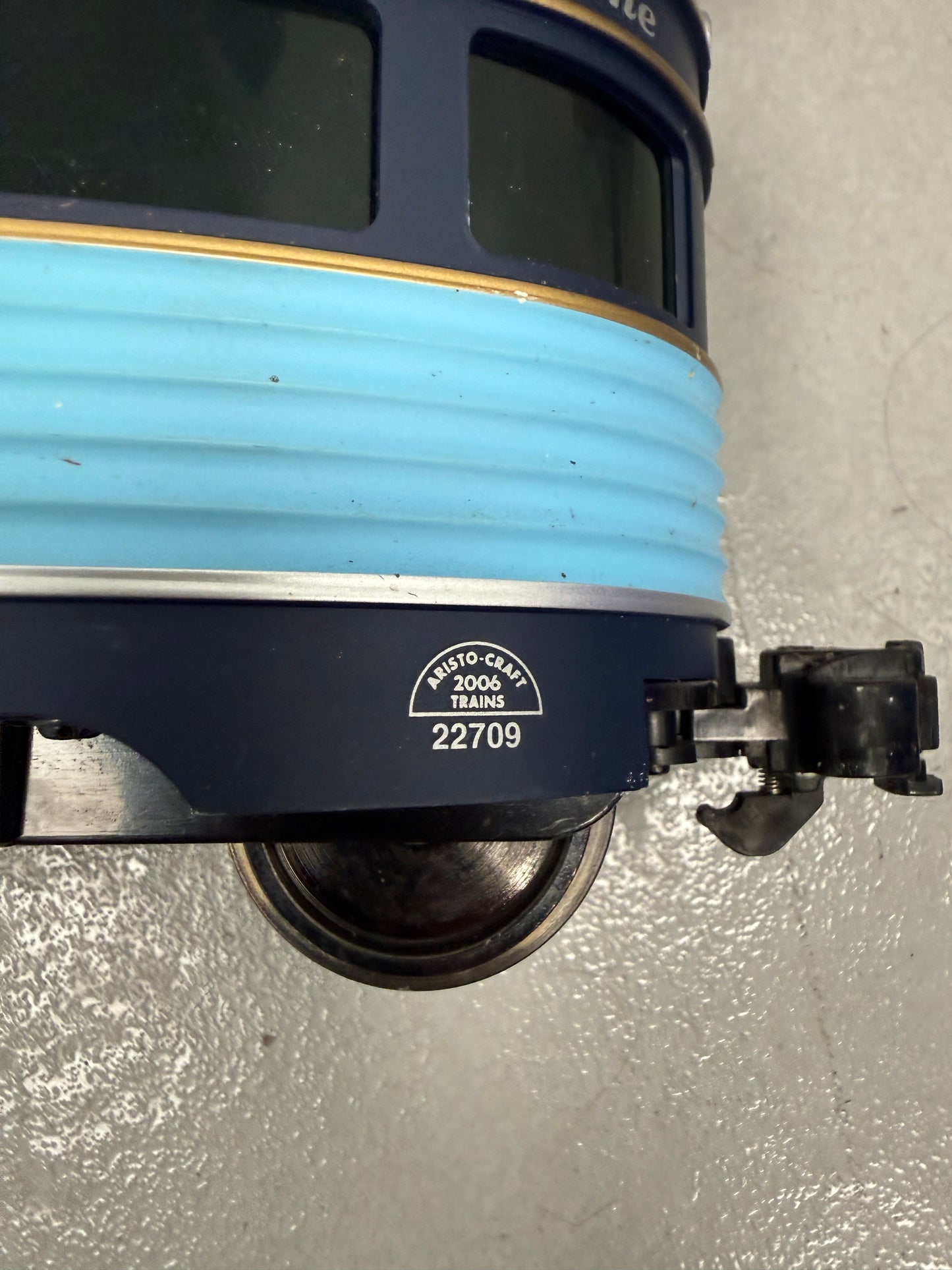 3 Aristo Craft G Scale 22707, 22705, 22709 Powered Eggliner Locomotive Lady Bug, oval office