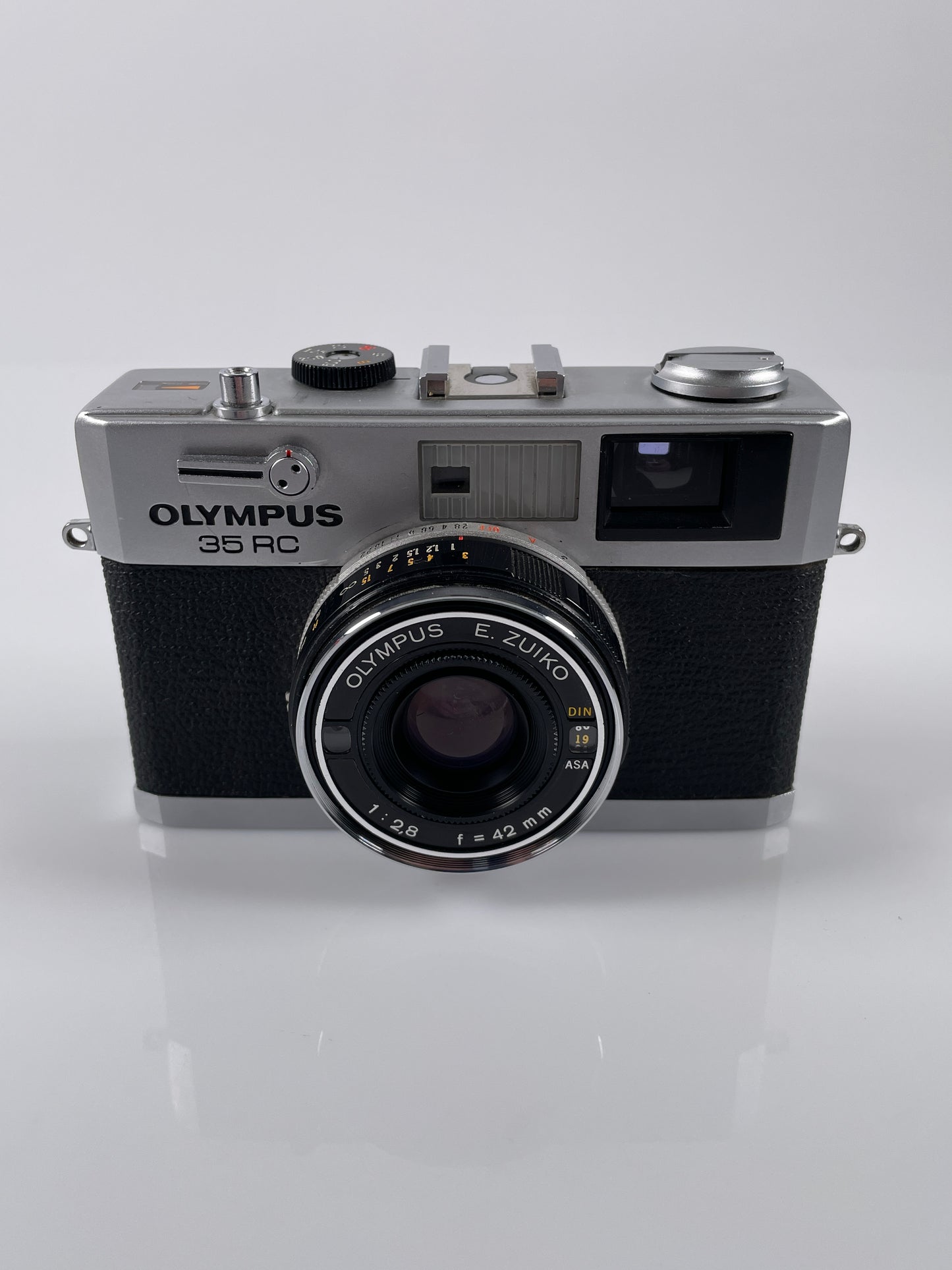 Olympus 35 RC 35mm Rangefinder Camera w/Zuiko 42mm f2.8 Lens