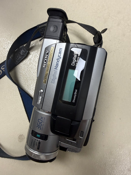 SONY DCR-TRV310 Digital8 Hi8 Video8 Handycam Camcorder