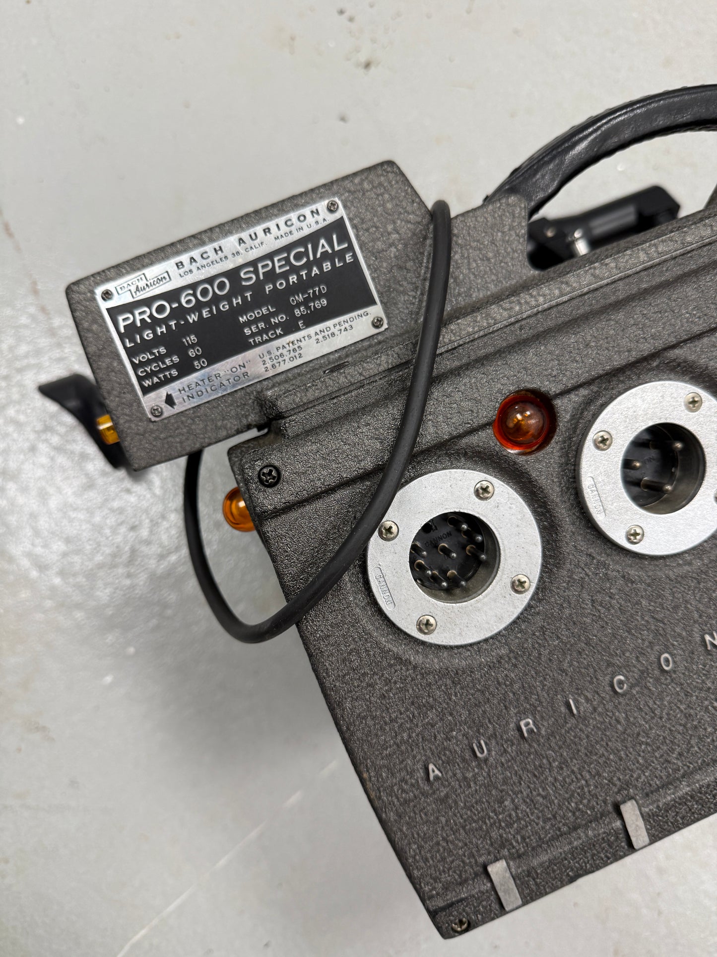 BACH Auricon Pro-600 16mm Cinema Sound Camera w/ angenieux 12-120mm lens