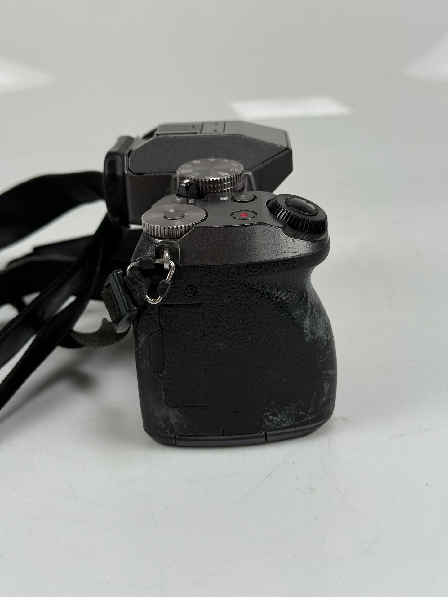 Panasonic Lumix DMC-G7 16MP Mirrorless MFT Digital Camera Body