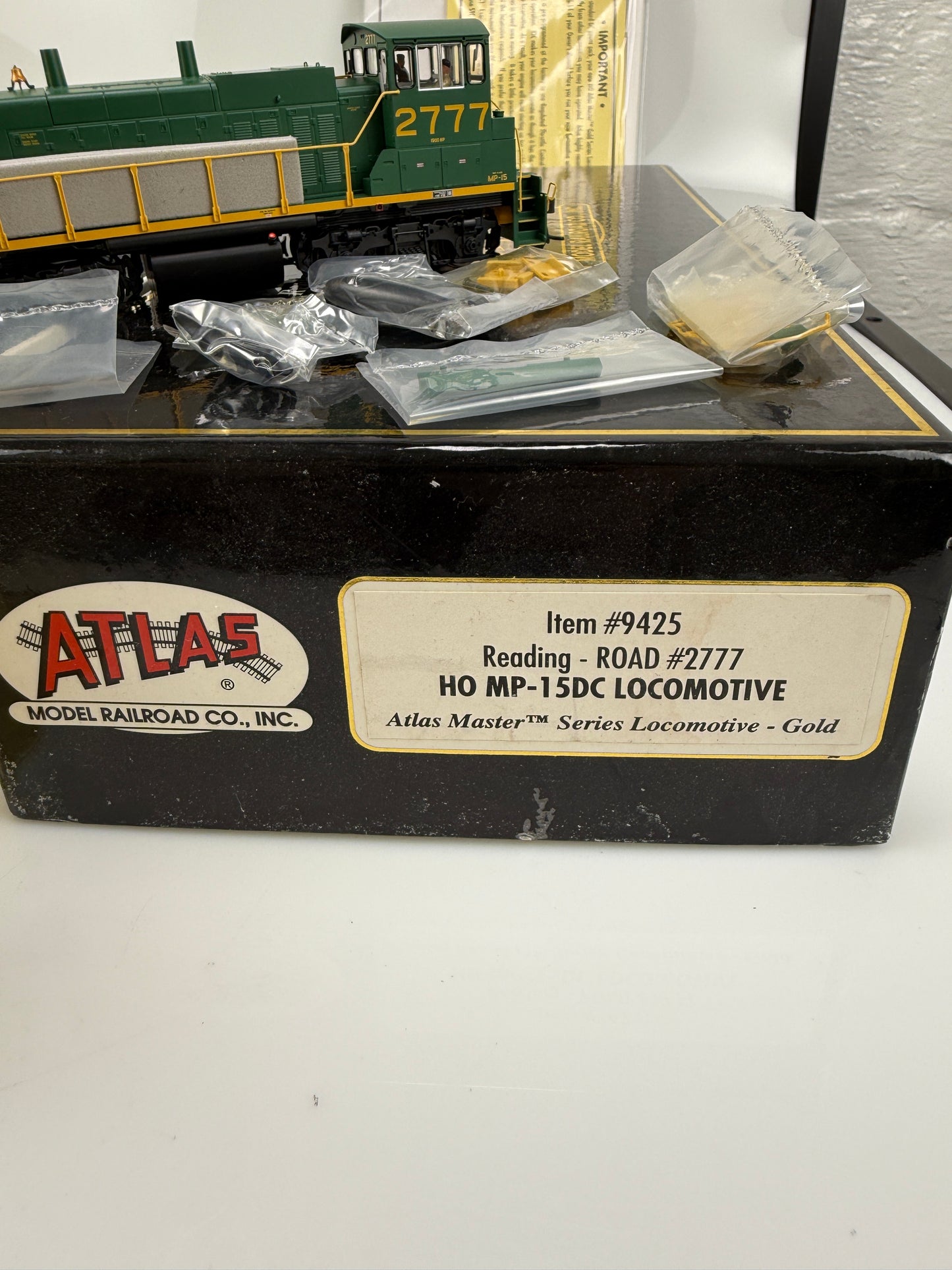 ATLAS master gold 9425 RDG reading MP-15DC Diesel 2777 locomotive w/ DCC & Sound