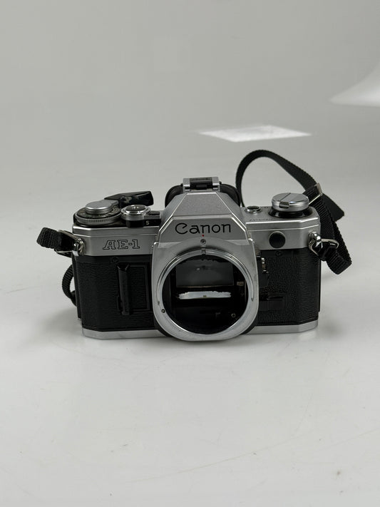 CANON AE-1 chrome SLR 35mm Film Camera body