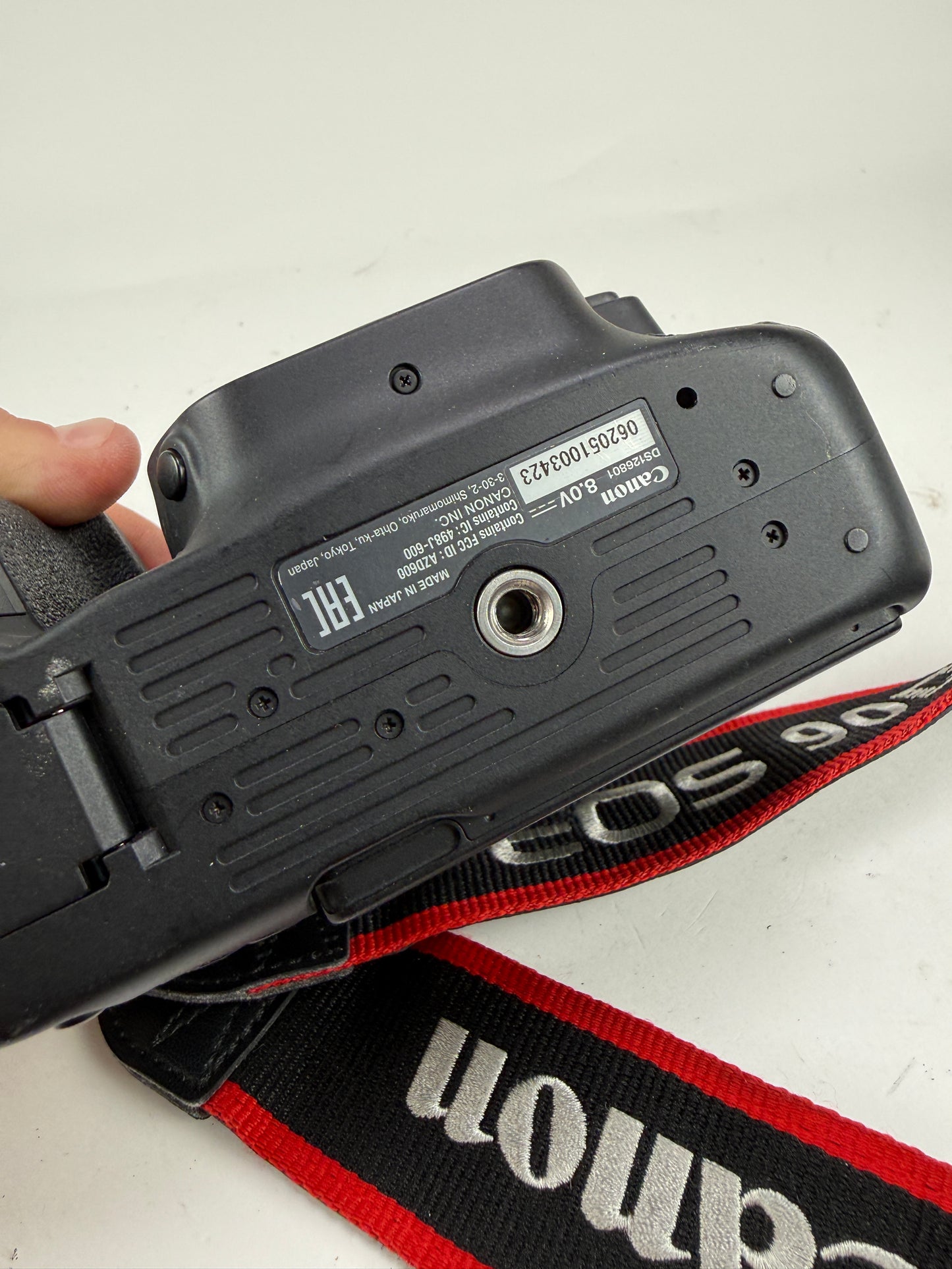 Canon 90D DSLR Camera Body
