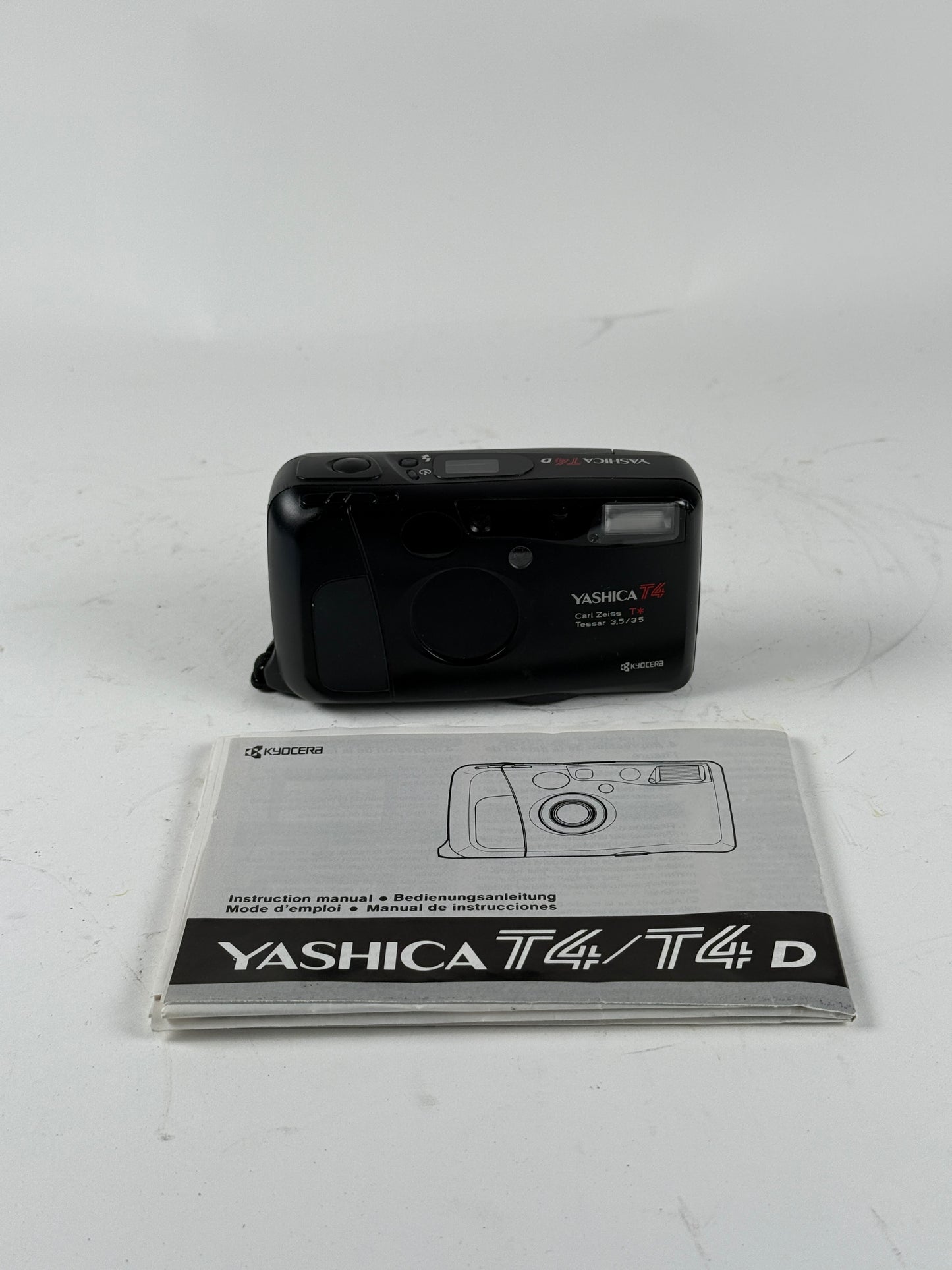 Yashica T4D T* Carl Zeiss 35mm F3.5 Len Camera black