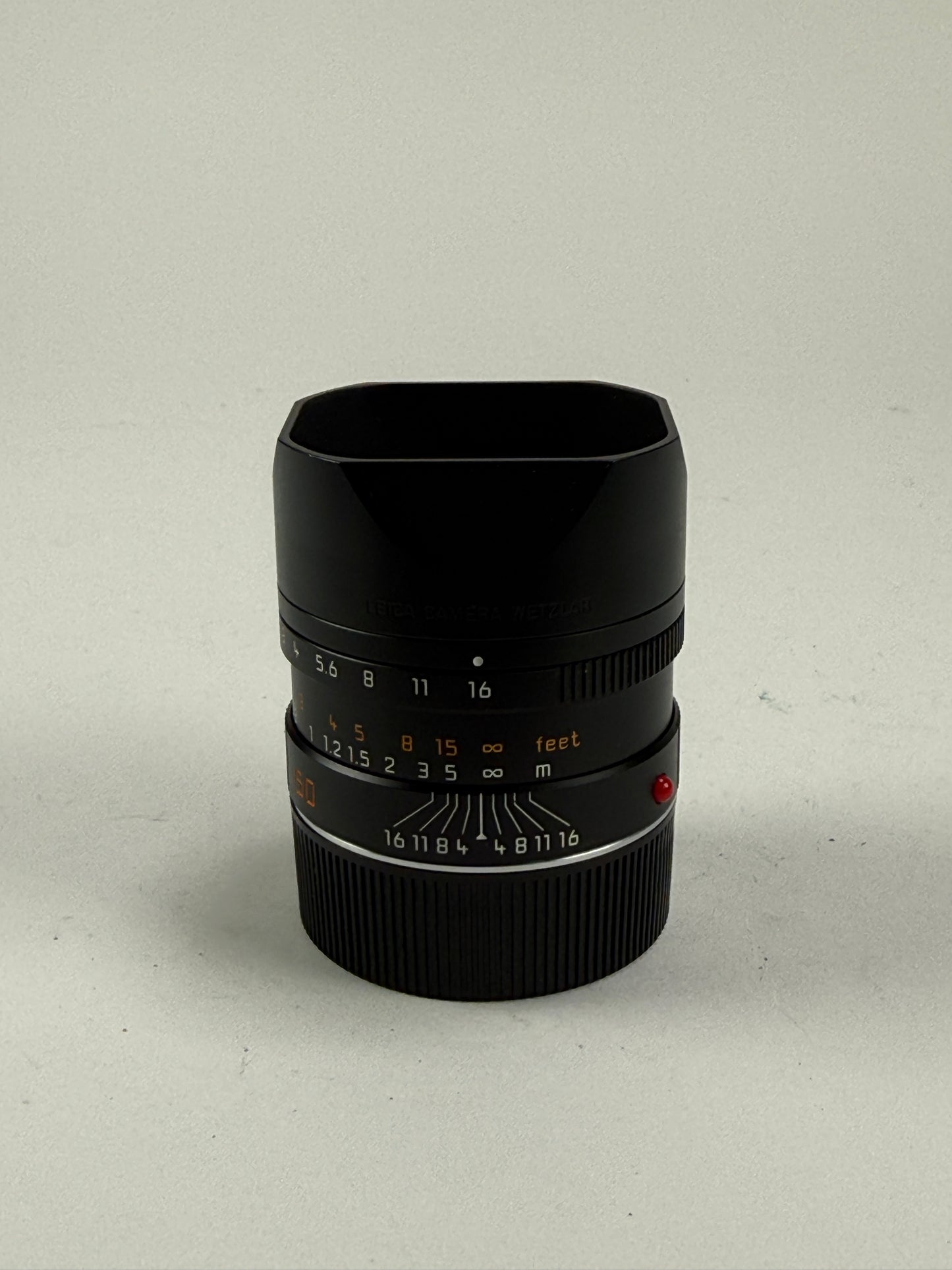 Leica Summarit-M 50mm F2.4 Black (Leica M) 11680 w/ hood
