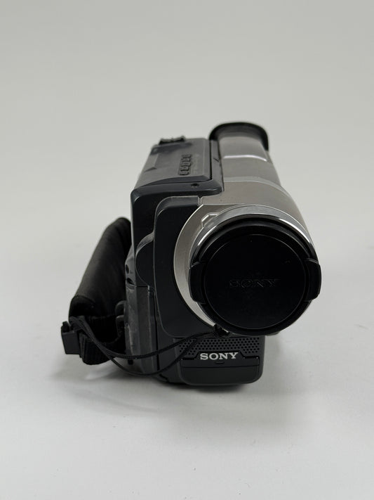 Sony Handycam CCD-TRV108 Hi8 Camcorder Player Video Recorder