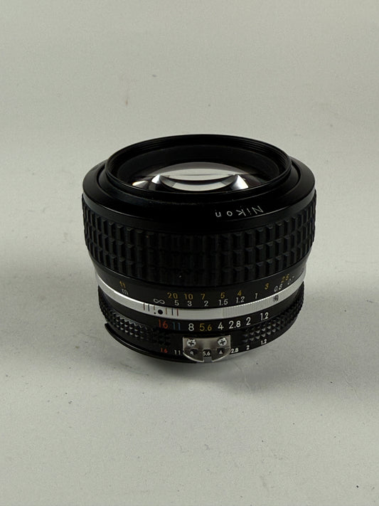 Nikon nikkor 50mm F1.2 MF ais Lens