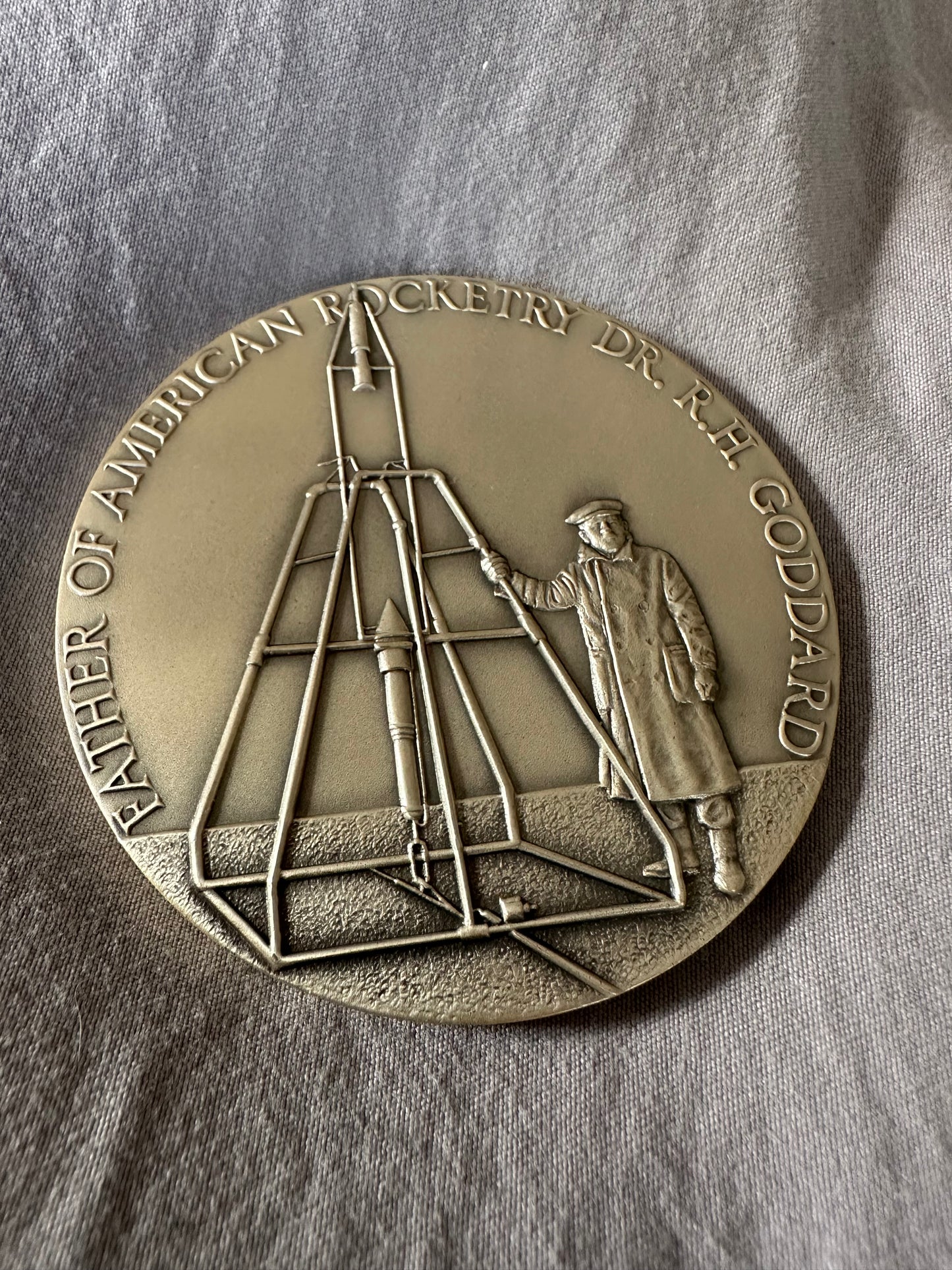 Apollo 11 NASA Goddard Medal .999 Silver Medallic Art Co About 5oz HighRelief