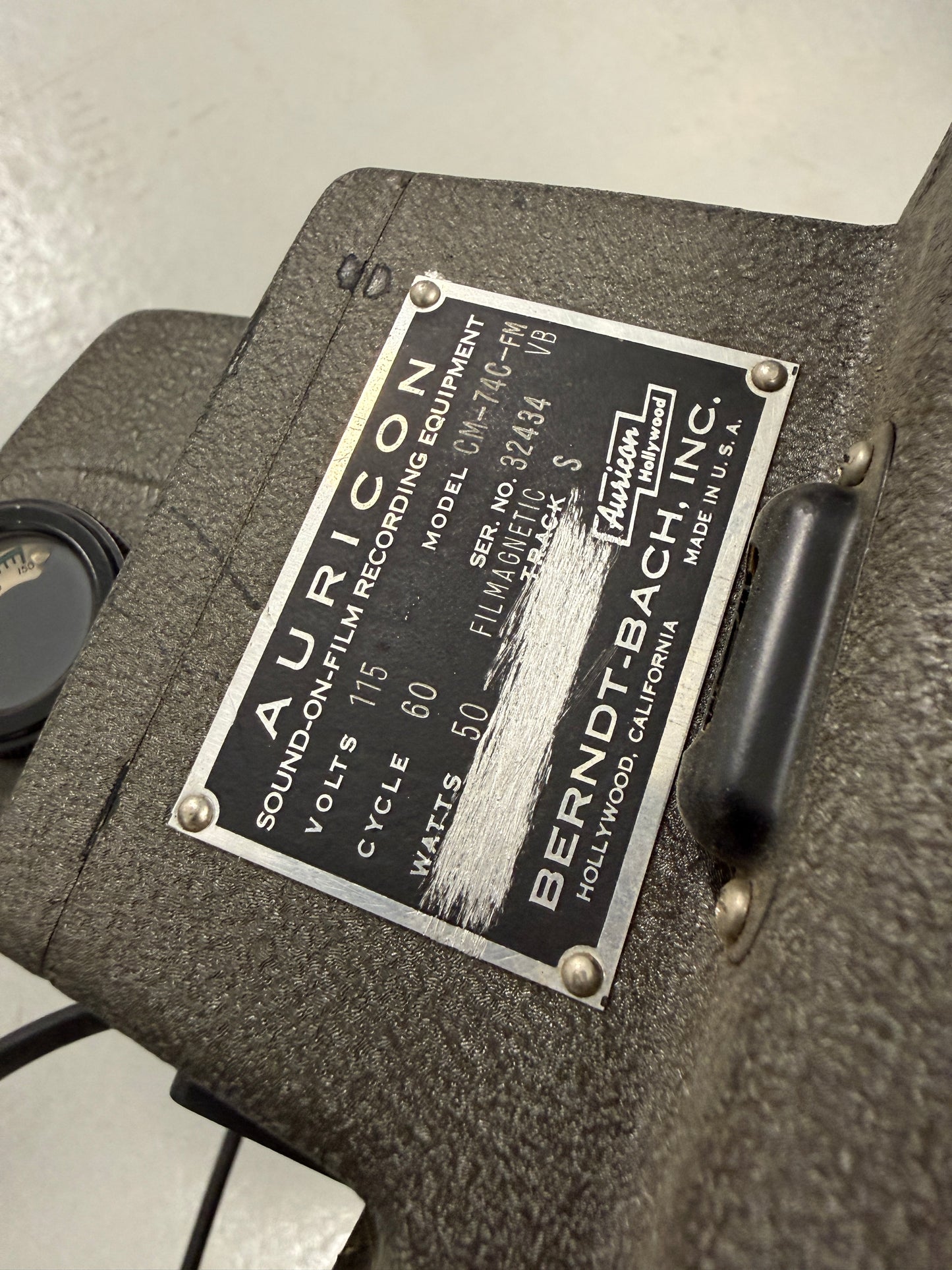BACH Auricon CM-74C-FM Cinema Sound Camera w/parralax viewfinder