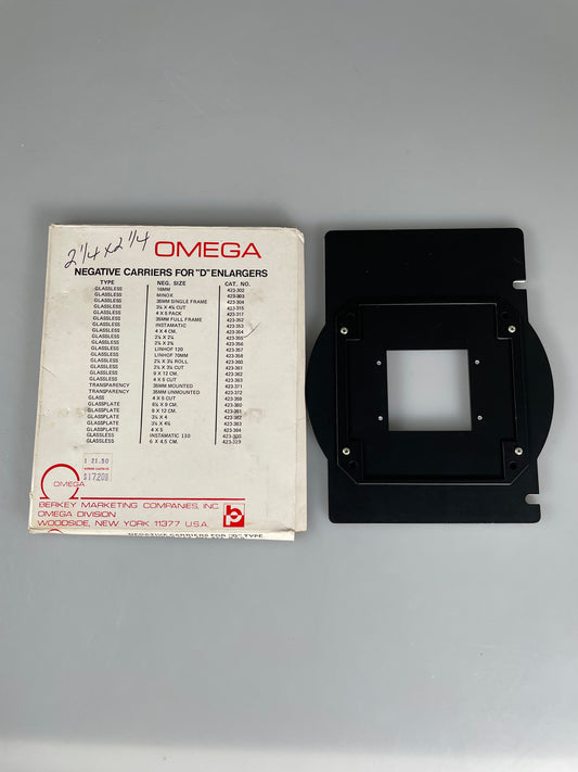 Omega D 6x6 Glassless Darkroom Enlarger Negative Carrier 2 1/4 x 2 1/4