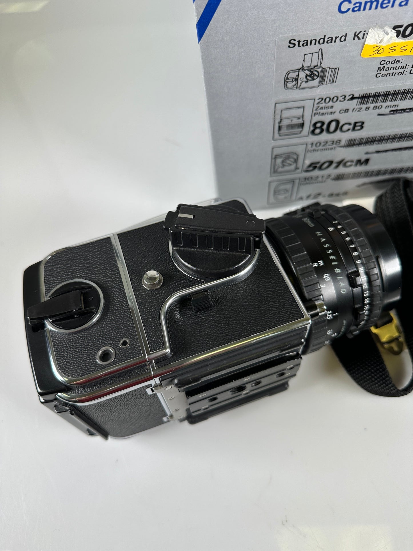 Hasselblad 501CM Film Camera Black CB 80mm f2.8 Lens, acute matte D, a12