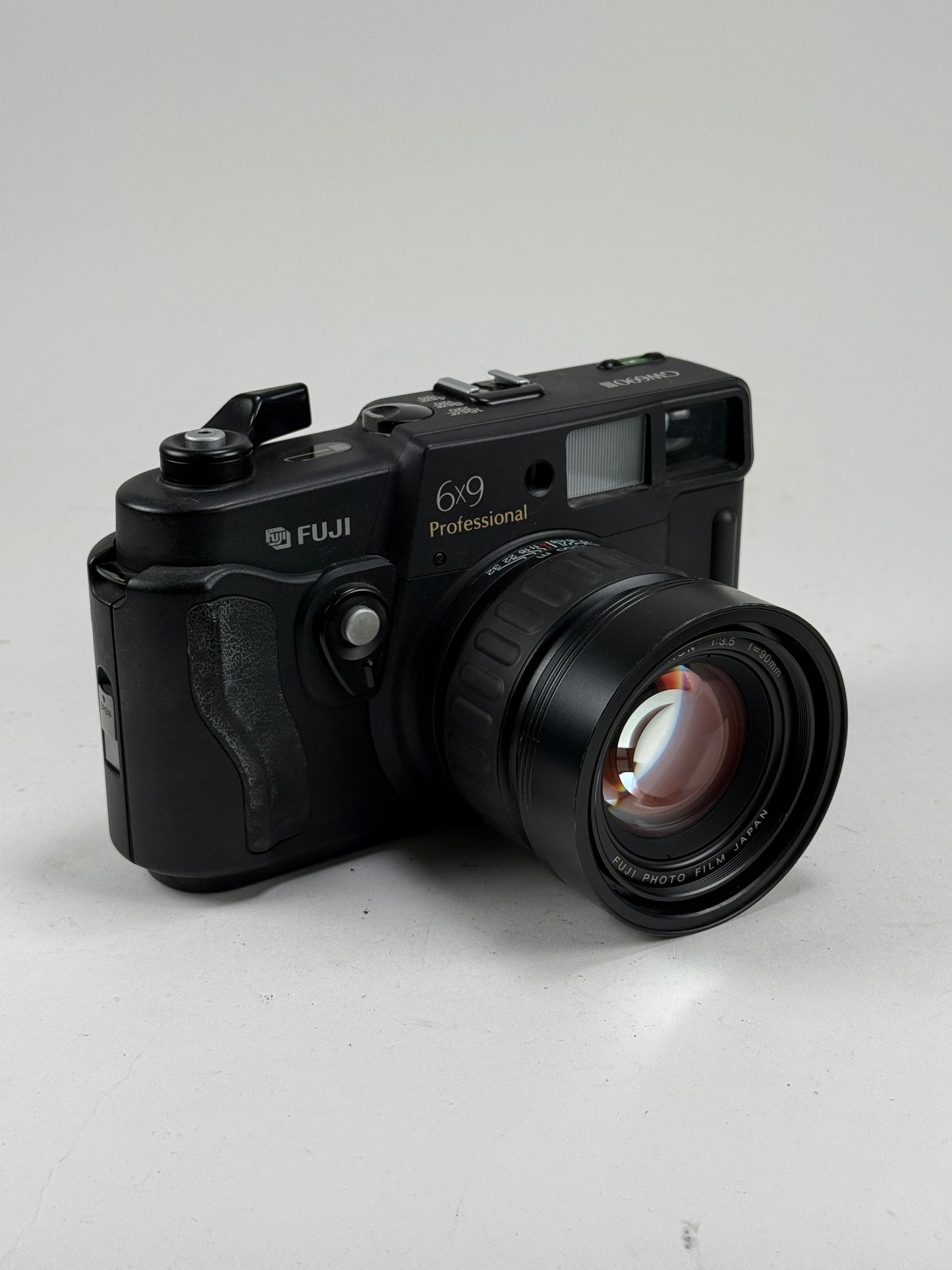 Fuji Fujifilm GW690 III 6x9 Film Camera 90mm F3.5 Lens