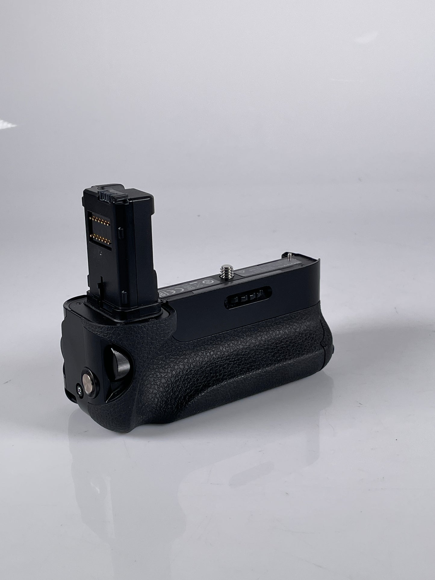 Sony VG-C1EM Vertical Battery Grip for Alpha a7, a7R, a7S
