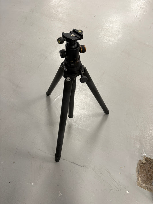 Tiltall Tripod E Leitz #4602 Black Metal with head