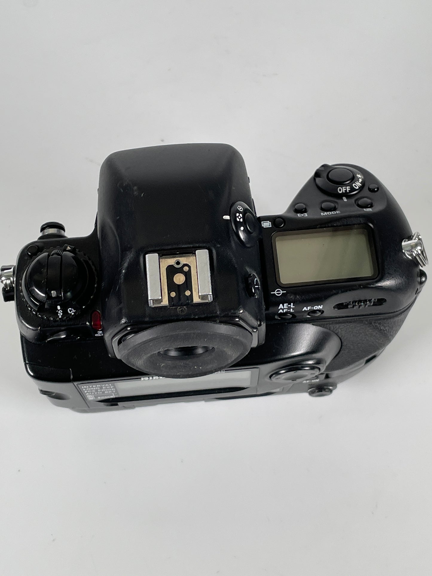 Nikon F5 Late S/N 318xxxx 35mm SLR Film Camera Body w/ MF-28
