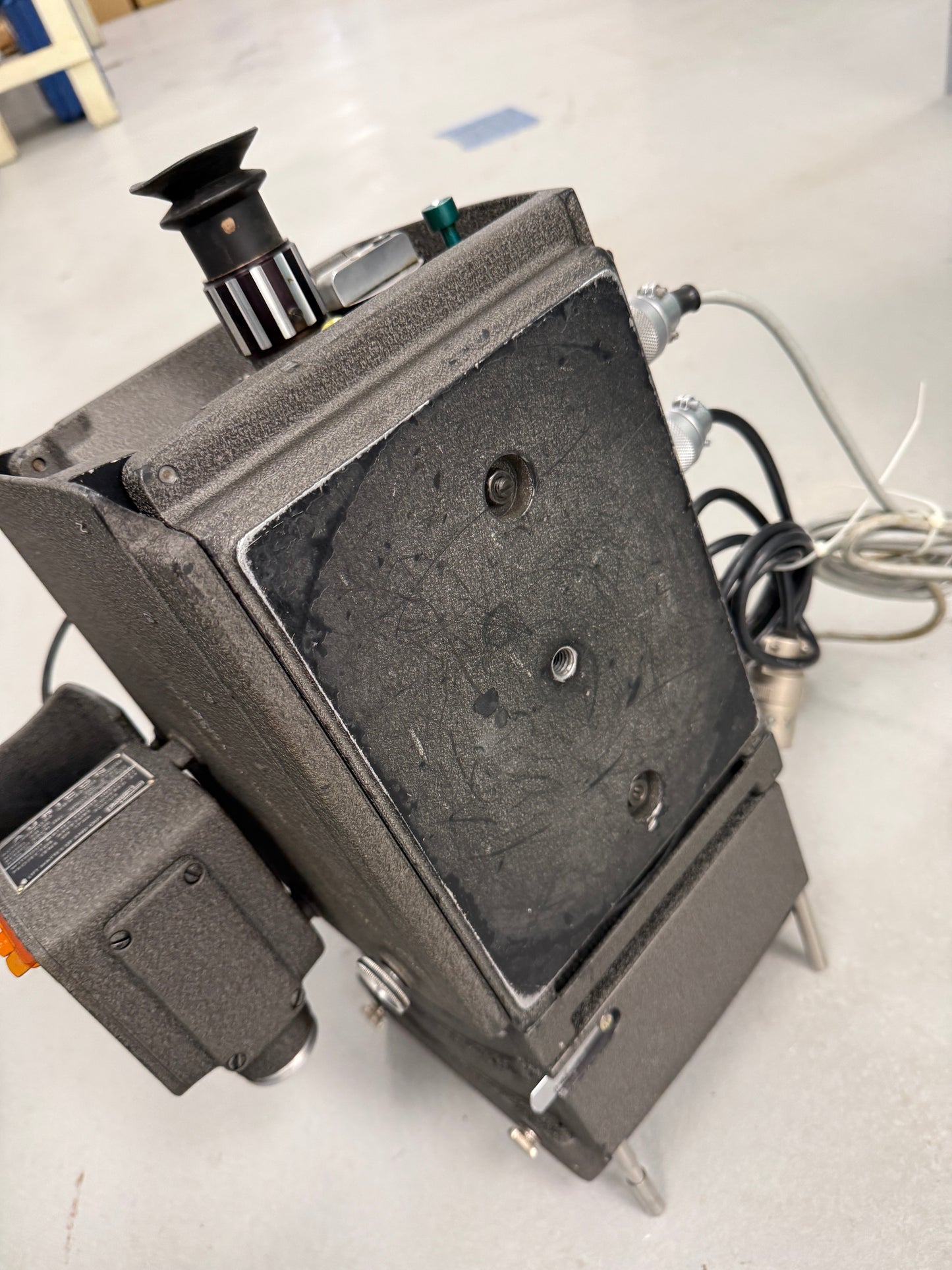 BACH Auricon CM-74C-FM Cinema Sound Camera w/parralax viewfinder