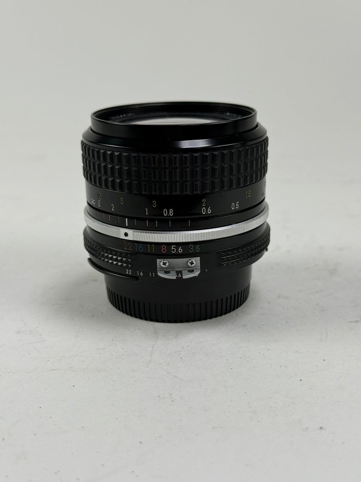 Nikon Nikkor 28mm f3.5 Ai Lens