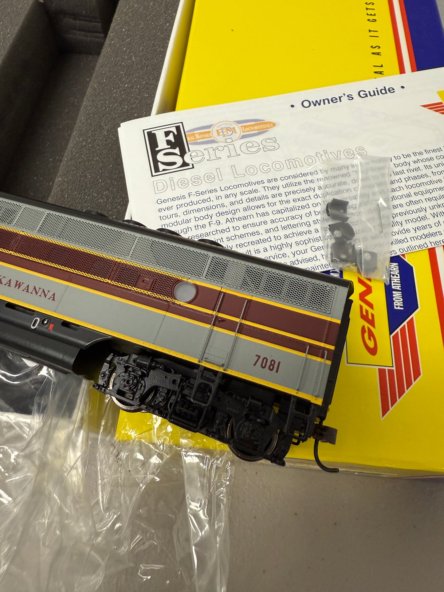 HO Scale Athearn Genesis Erie Lackawanna EL #7081 F-3A Phase 2 locomotive