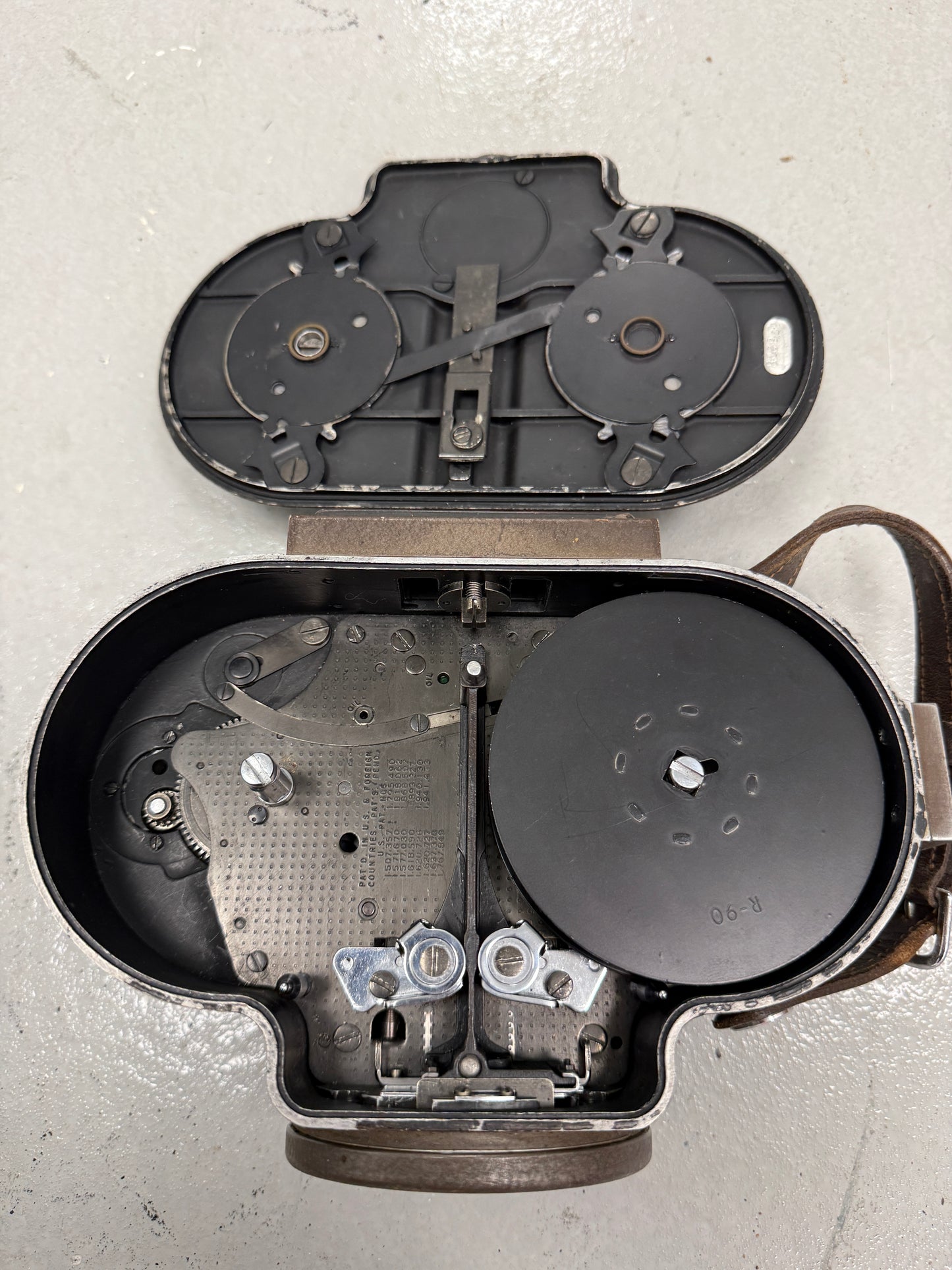 Bell & Howell Filmo 70 H 16mm Motion Picture Cine Camera