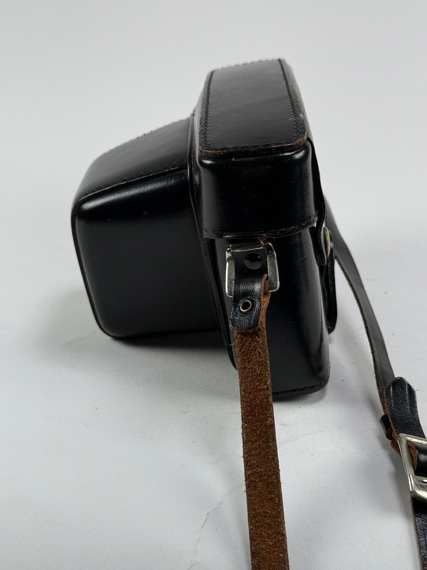 Leitz Leica M5 Everready Leather Case w/ Strap Black