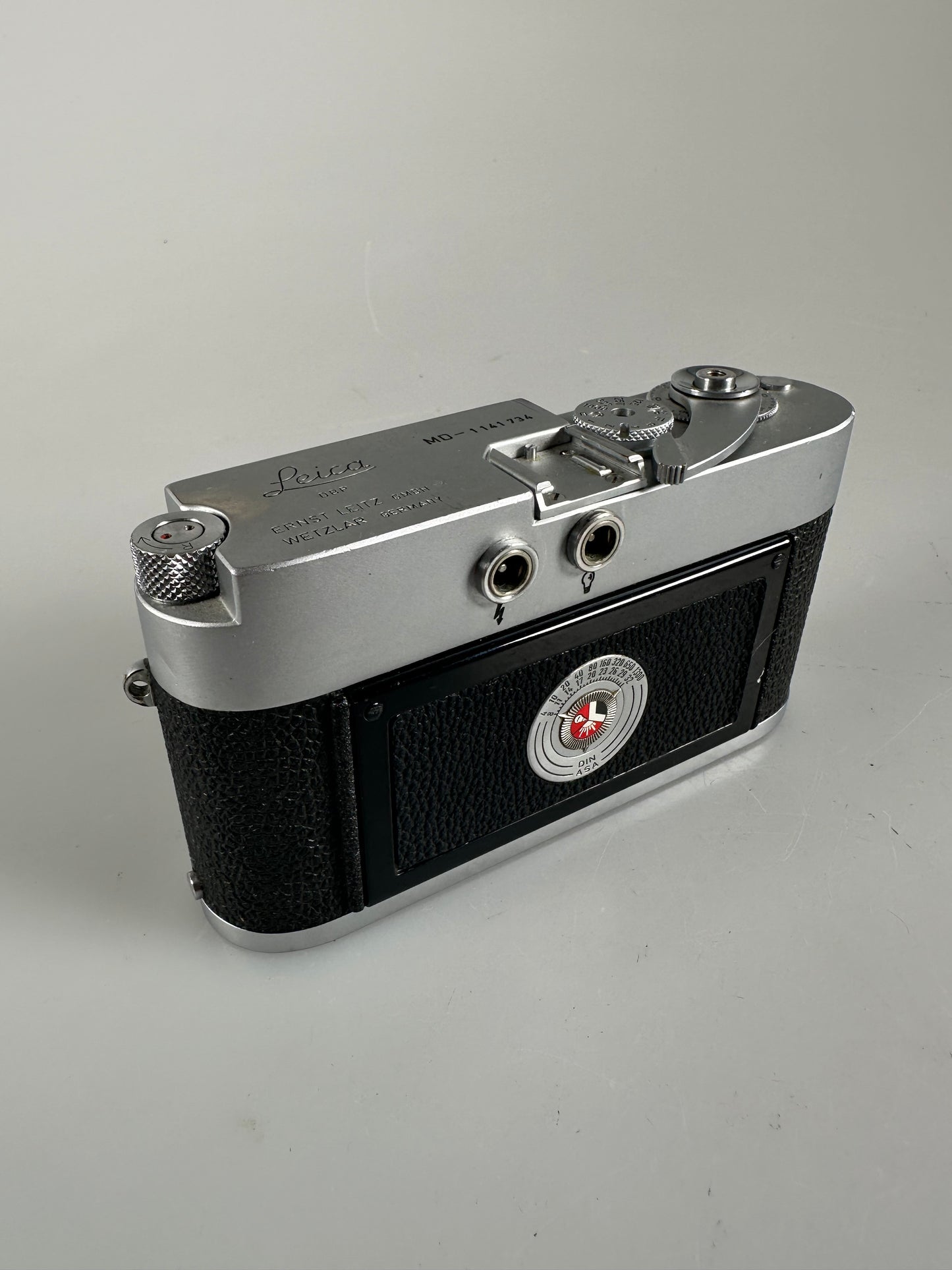 Leica MD Chrome 35mm rangefinder film camera body