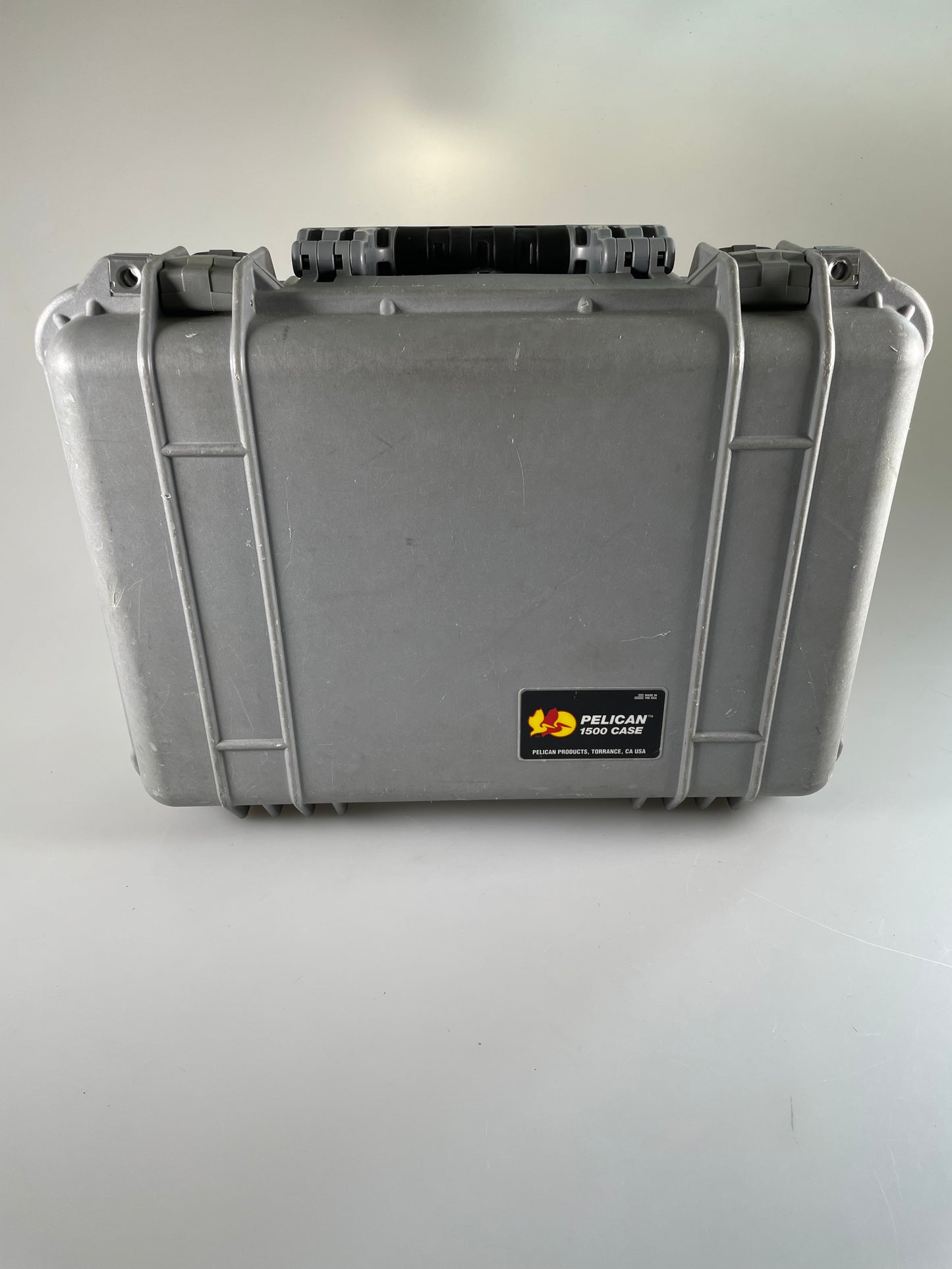 Pelican 1500 Hard Case (gray)