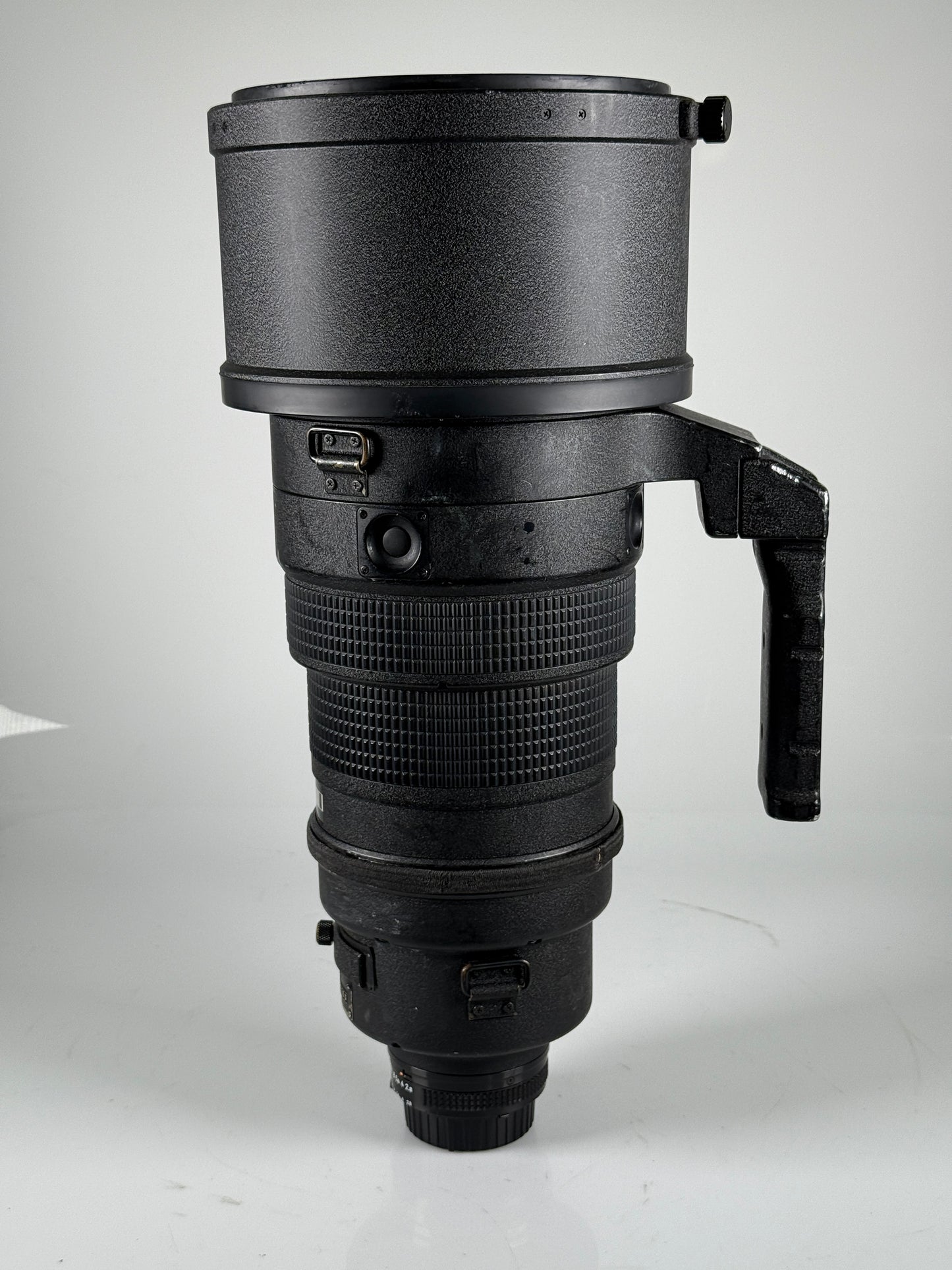 Nikon AF-I Nikkor 400mm f2.8 D ED lens