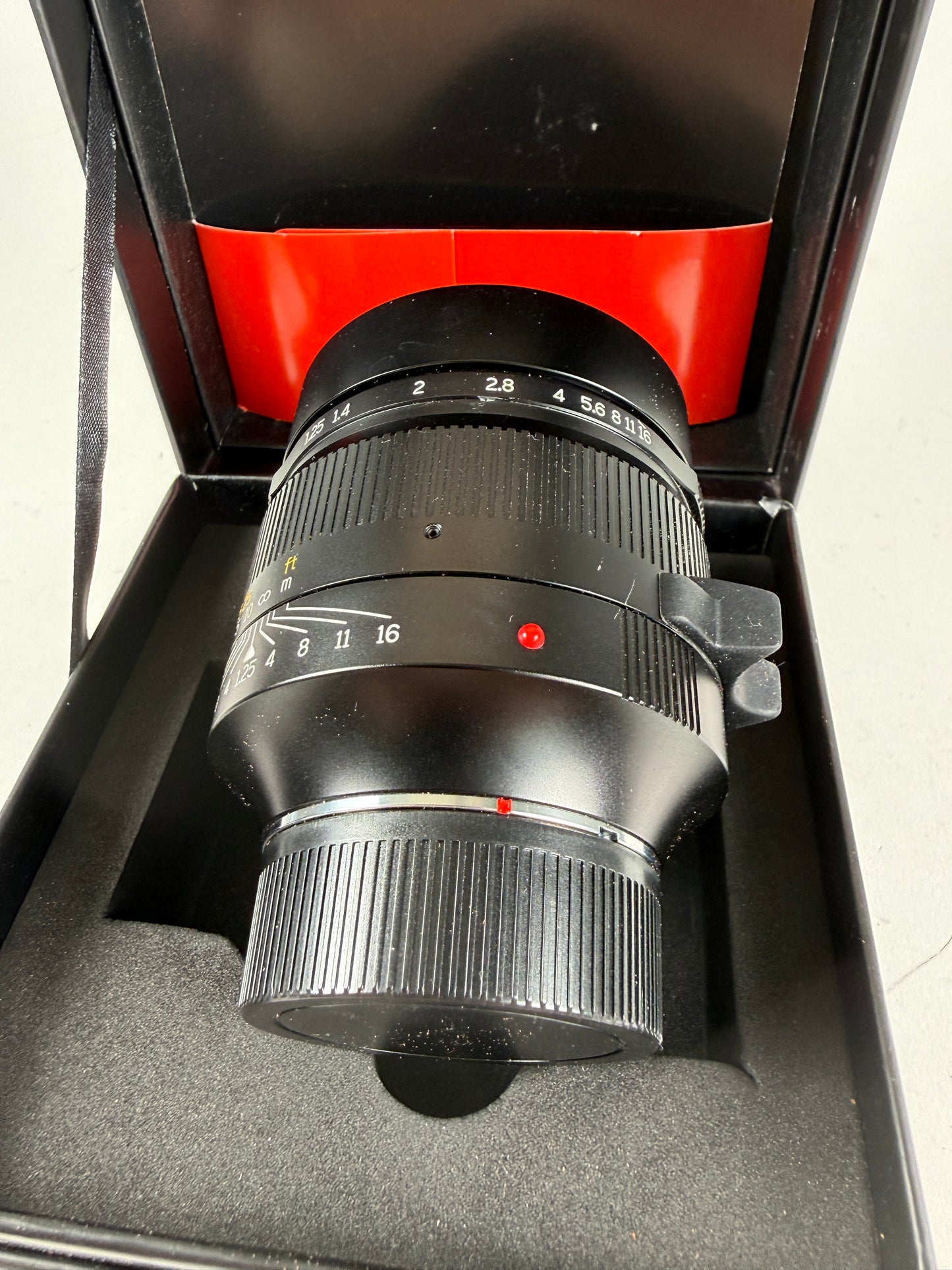 7Artisans 75mm f1.25 Lens for Leica M Mount – Fast Portrait Prime Lens