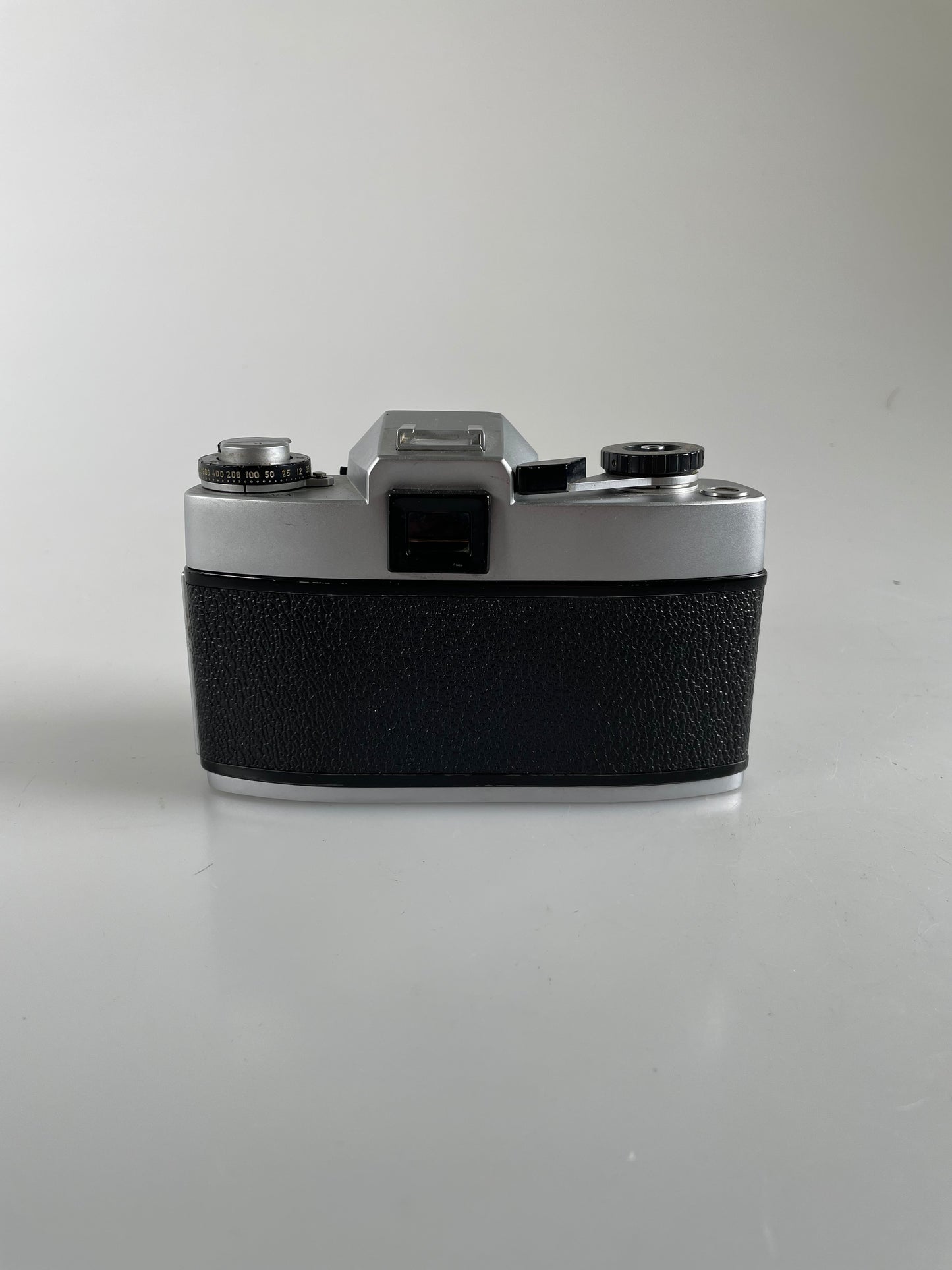 Leicaflex SL Chrome Body 35mm film camera