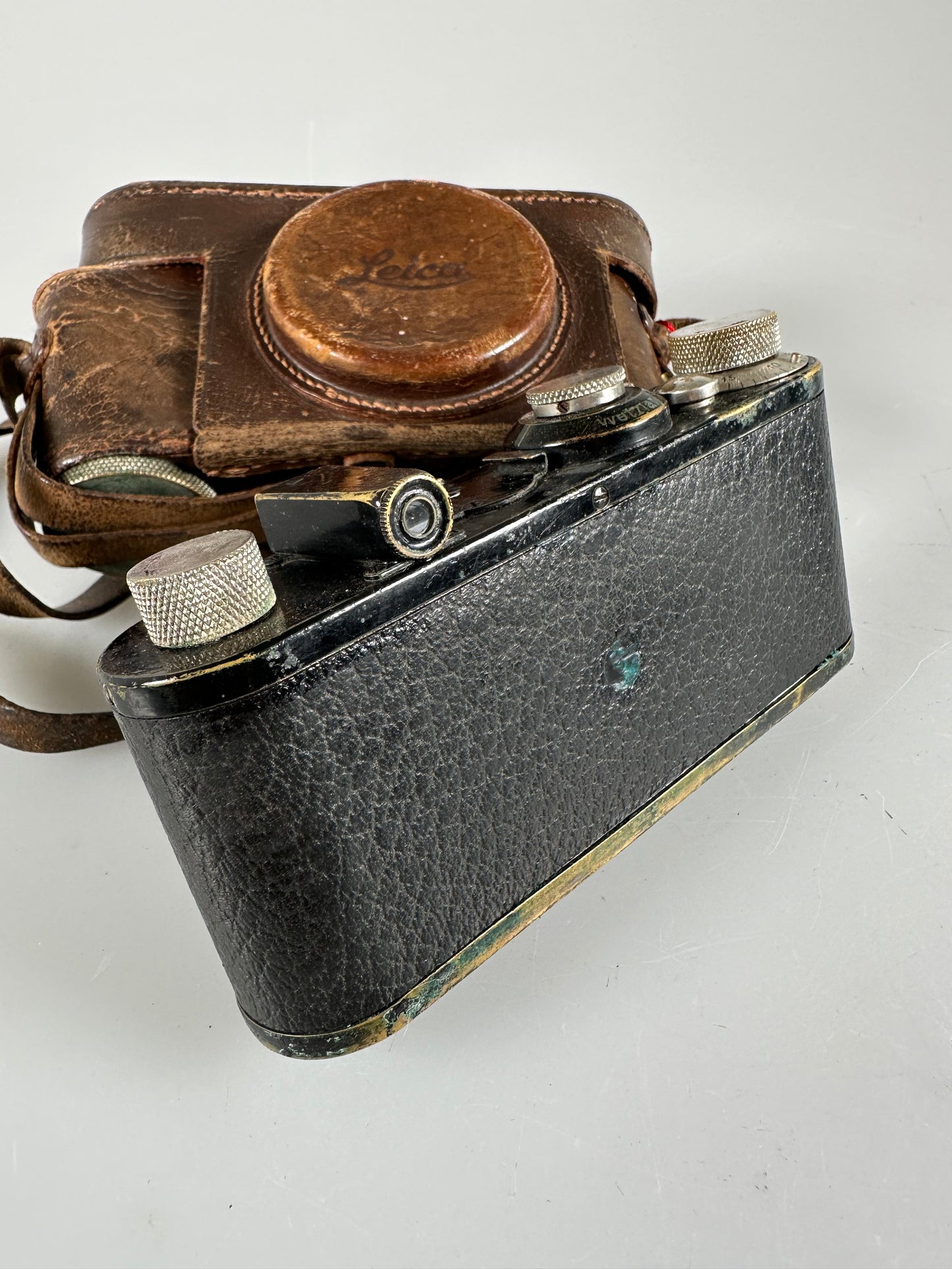 Leica I Model A 4 Digit with Feathered Arrows, mushroom 5cm f3.5 Elmar- 1927