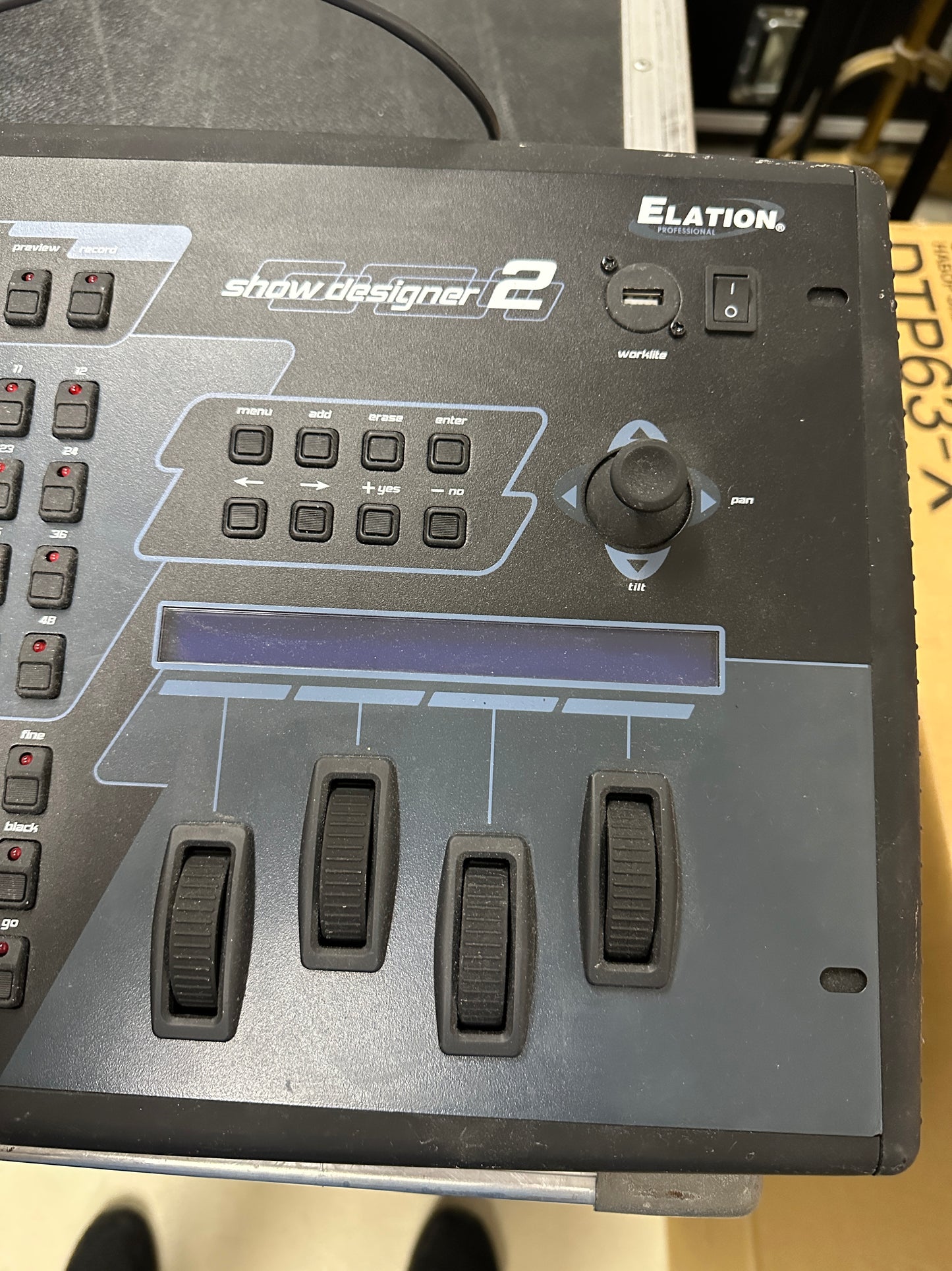 Elation Show Designer 2CF DMX Controller - 32 Channels / 4,752 Scenes / 48 Chase