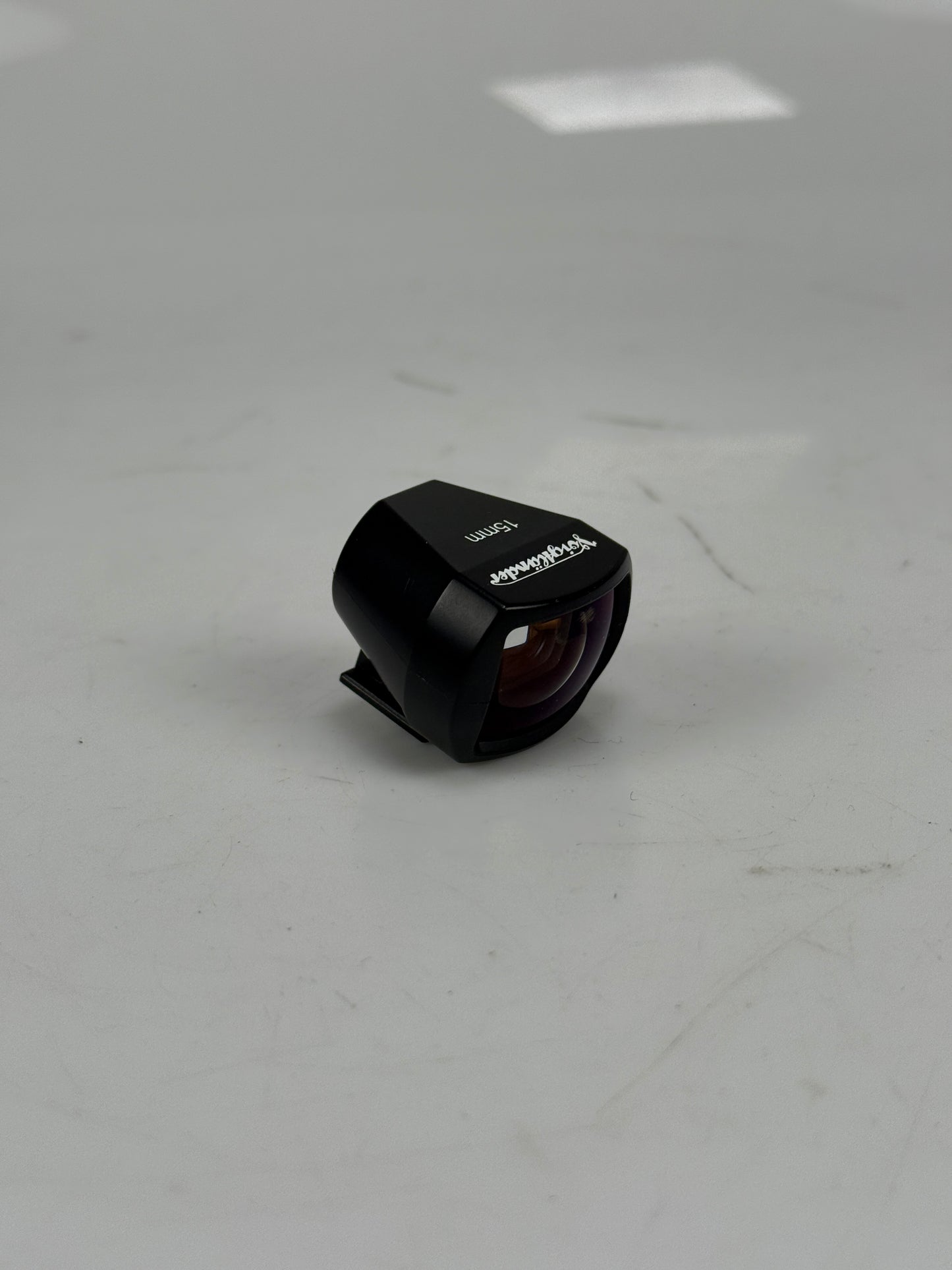 Voigtlander Super Wide-Heliar 15mm f4.5 Aspherical Lens L39 LTM with finder