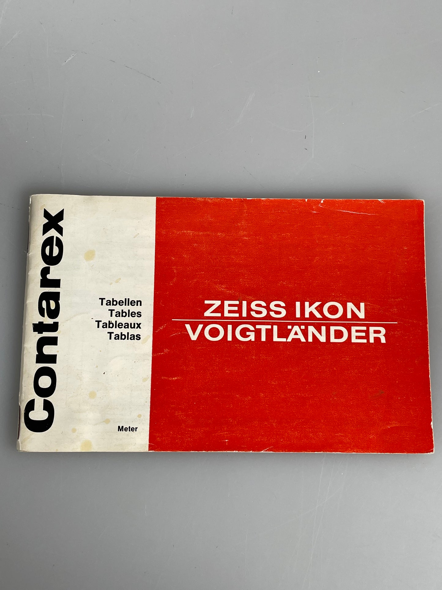 Zeiss Ikon Contarex Instruction Manual Guide tables