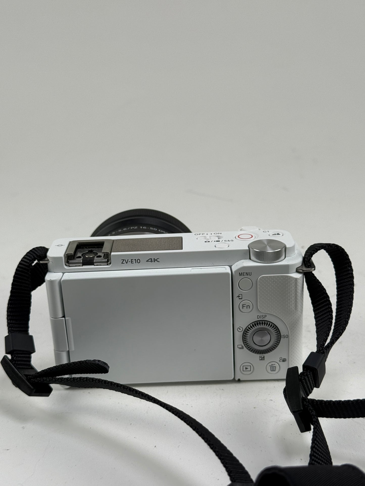 Sony ZV-E10 Mirrorless 24.2MP 4K Digital Camera white w/ 16-50mm II lens