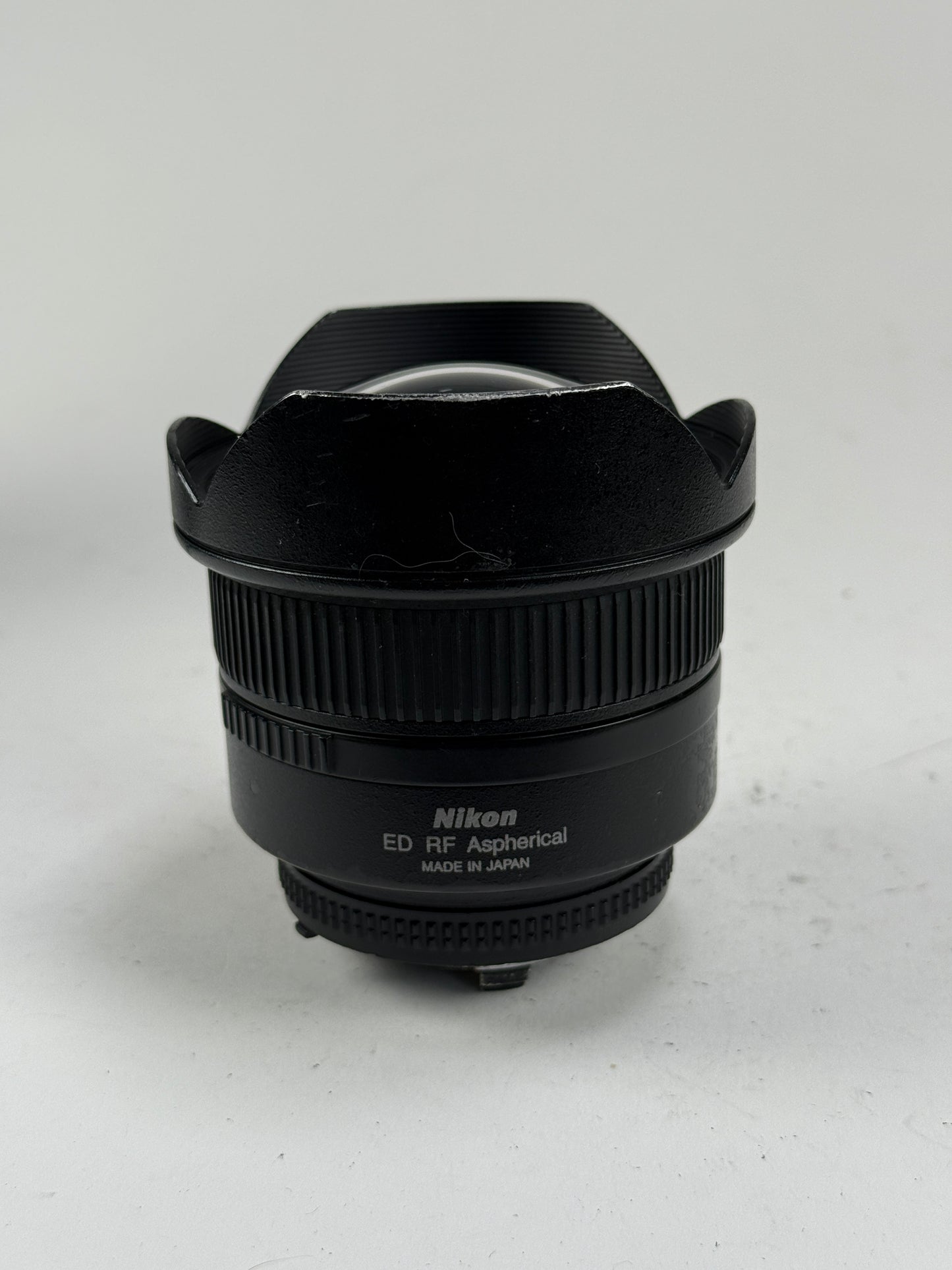 Nikon AF NIKKOR 14mm f2.8 D ED RF Aspherical Wide Angle Lens