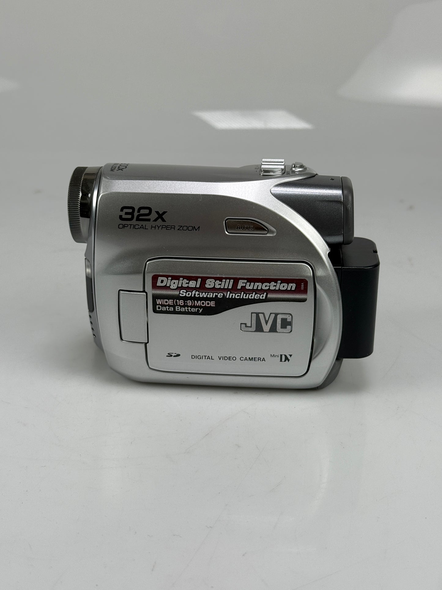JVC GR-D372U MiniDV Camcorder 32x Optical Zoom LCD Screen