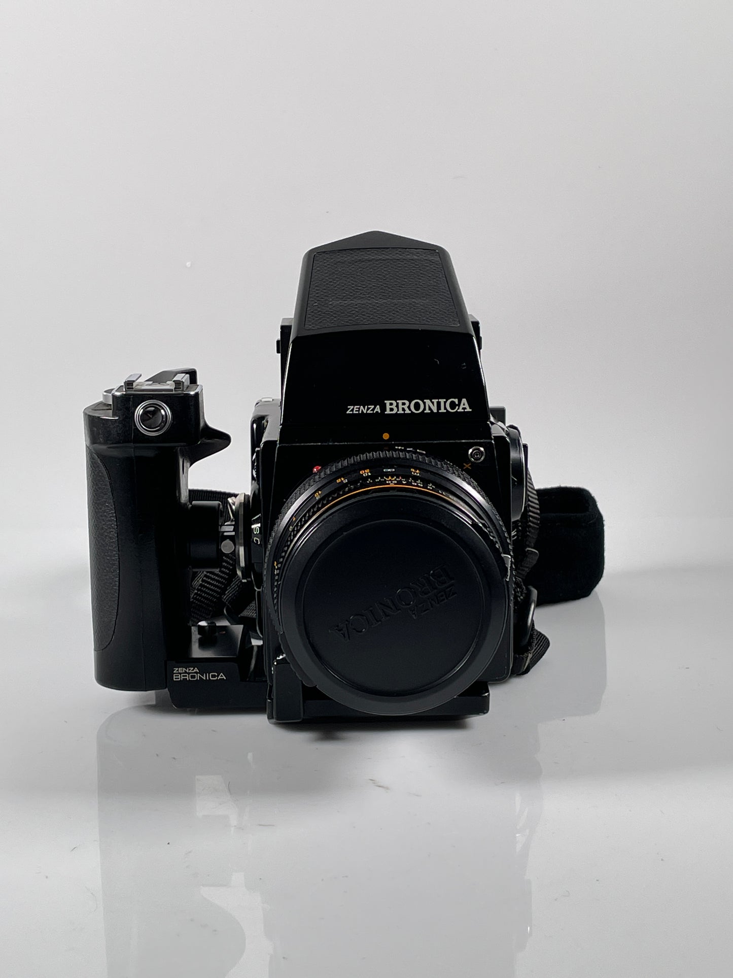 Zenza Bronica SQ-A 6x6 Film Camera AE Finder Grip S 80mm