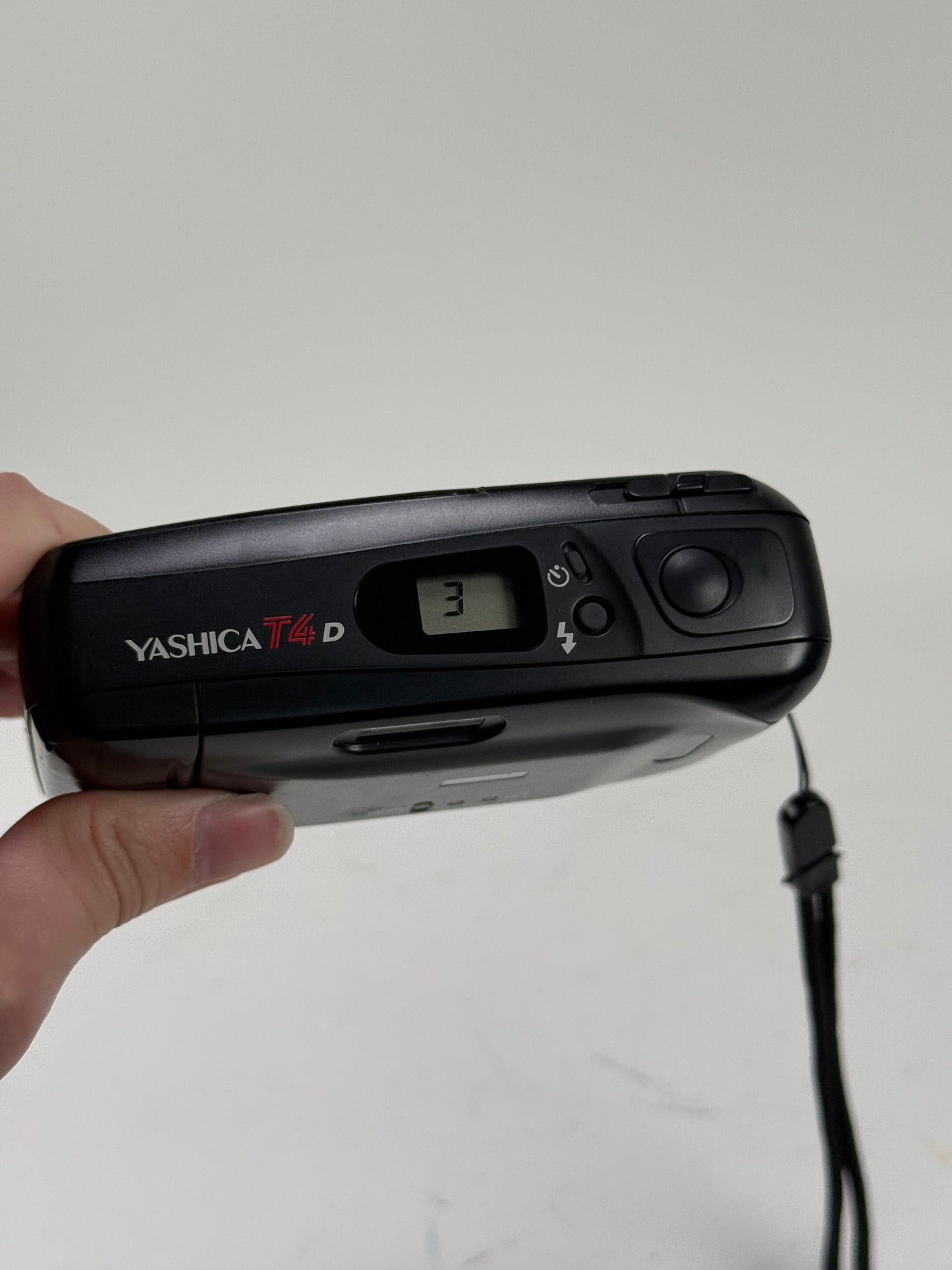 Yashica T4D T* Carl Zeiss 35mm F3.5 Len Camera black