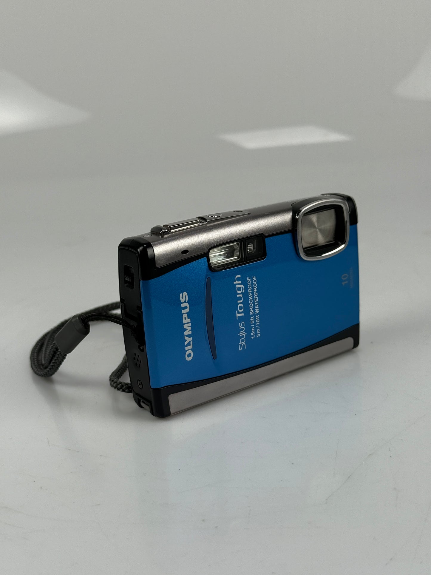 Olympus Stylus Tough 6000 10MP Digital Camera Blue