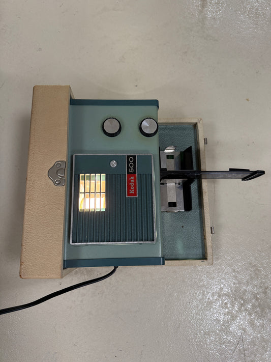 Vintage Kodak 500 Slide Projector Complete w/Tray+ Power Cord