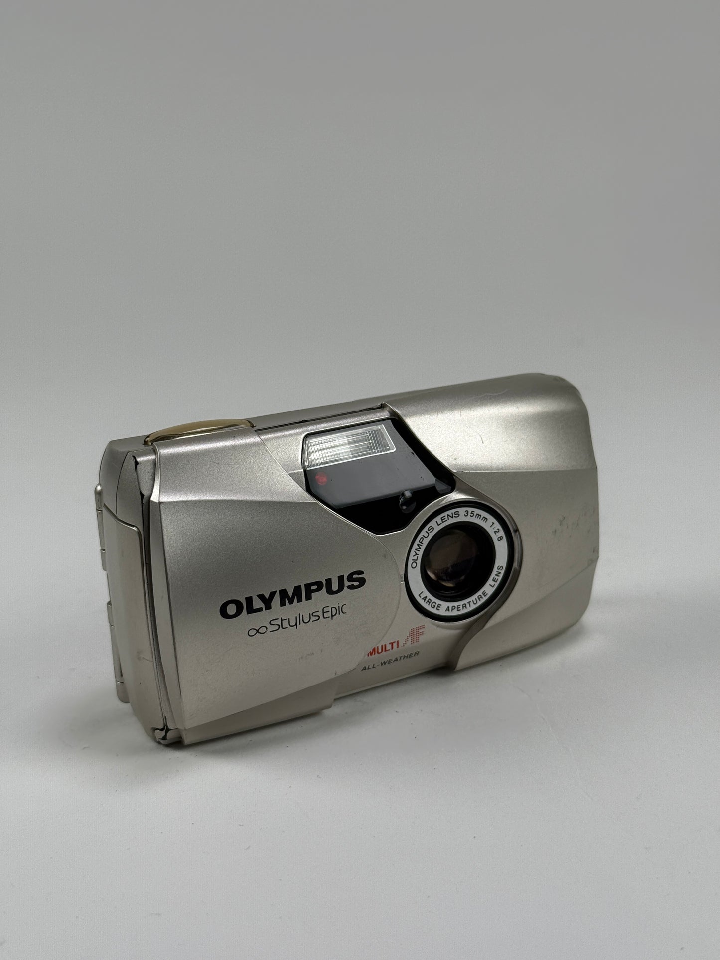 Olympus Stylus Epic 35mm point and shoot p&s film camera 35mm f2.8 chrome/silver