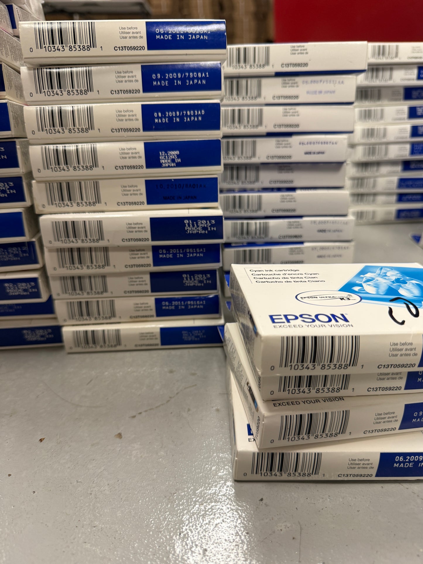 Genuine Epson lot of 96 epson 59 ink cartridges T059 style photo R2400