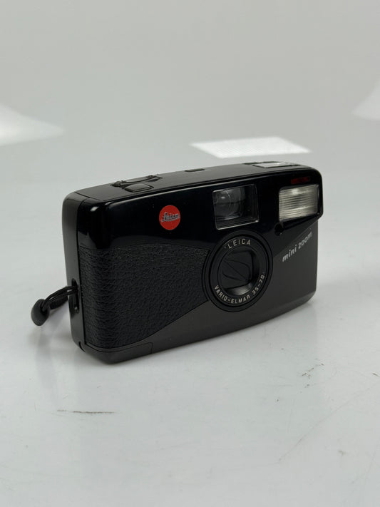 Leica Mini Zoom 35mm Film Camera with 35-70mm Vario-Elmar Lens