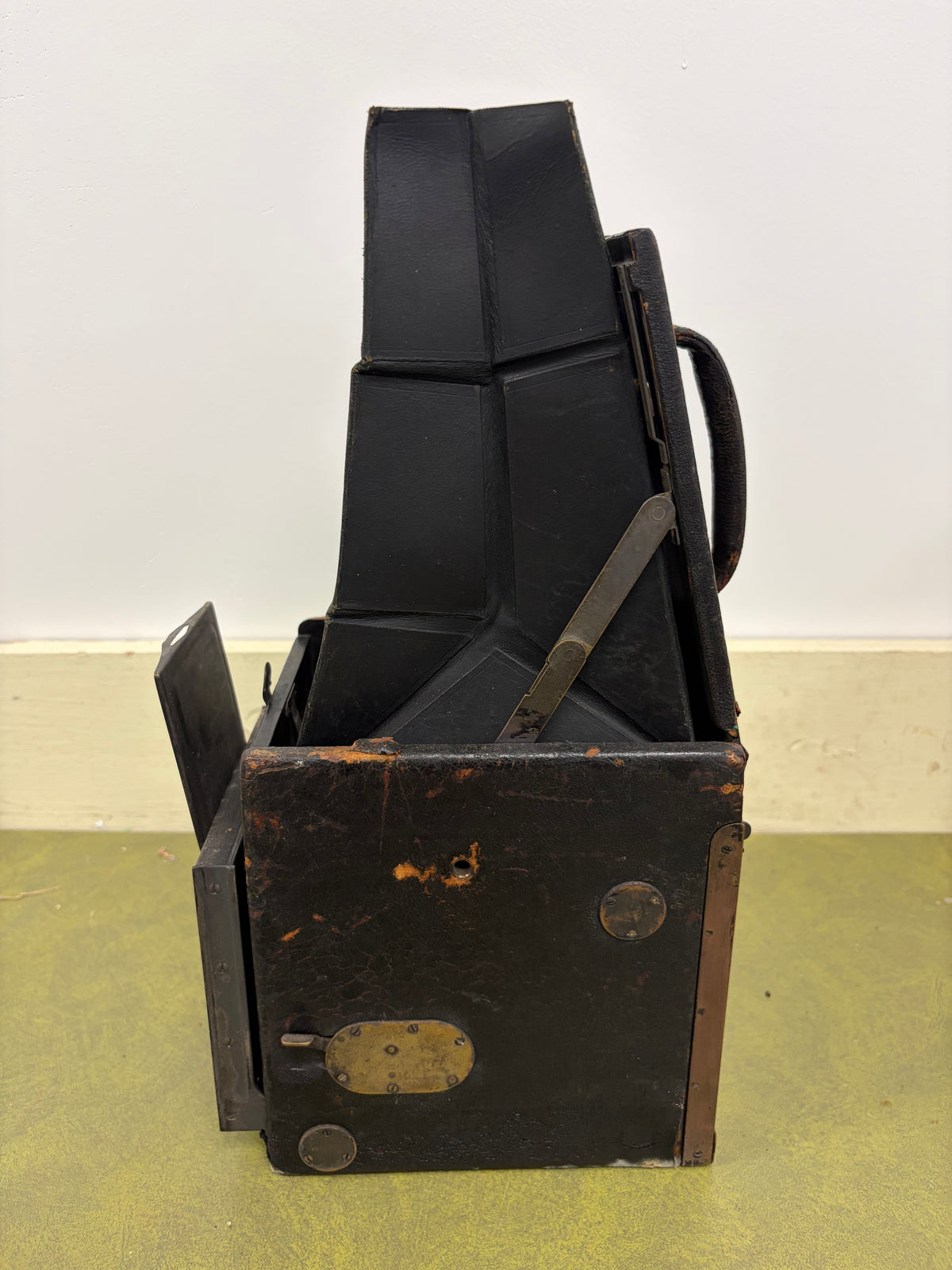 Graflex Auto Curtain Aperture 4x5 Focal Plane Shutter Camera