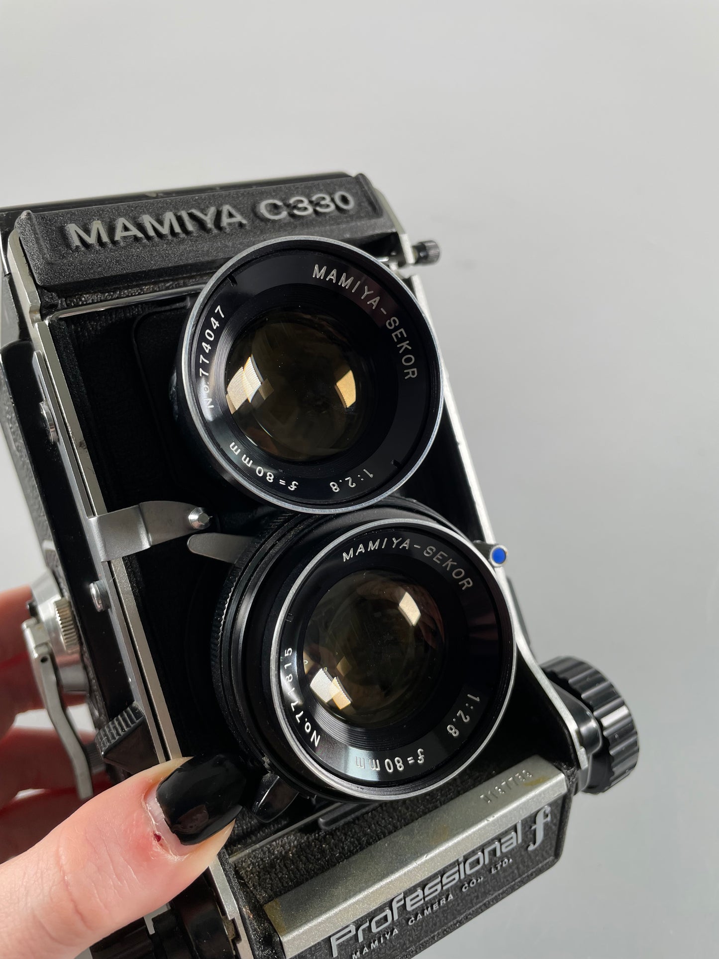 Mamiya C330 Pro F TLR medium format Film camera kit 80mm f2.8 blue dot lens