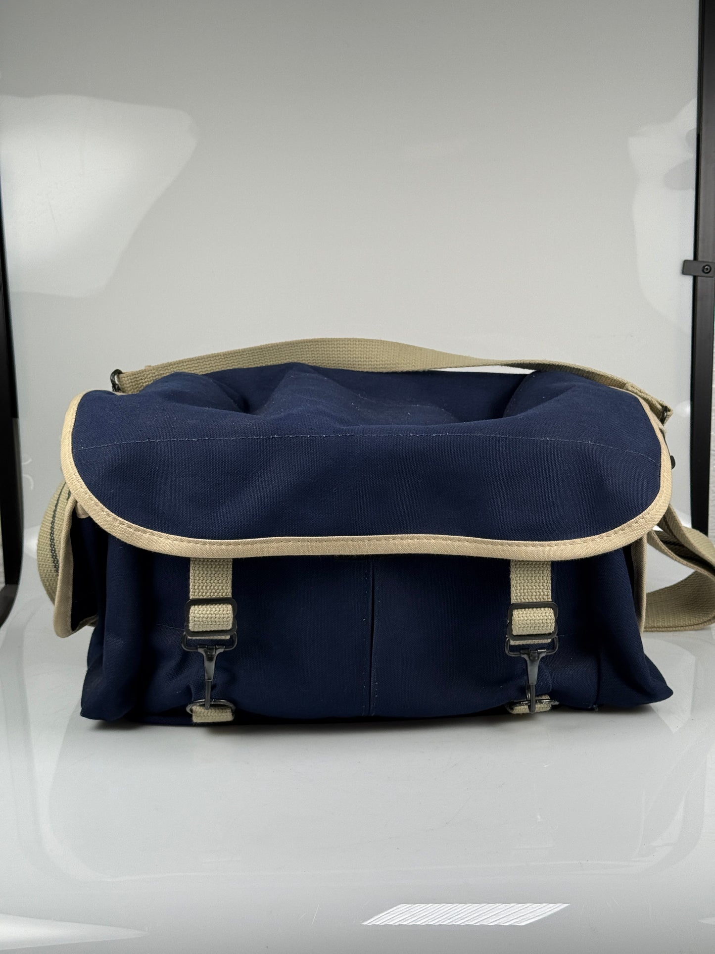 DOMKE F-2 ORIGINAL CAMERA SHOULDER BAG IN Blue, with insert