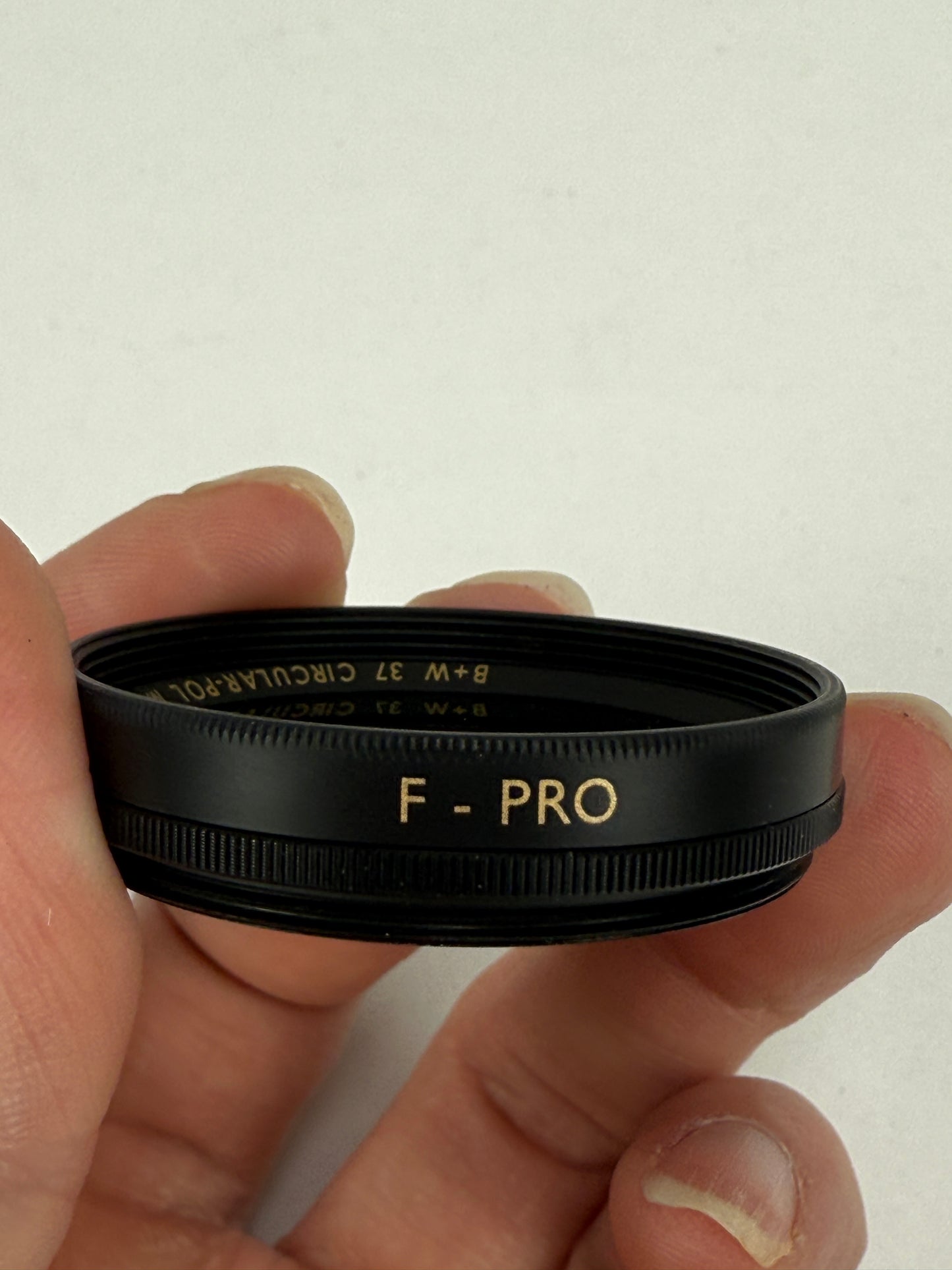 B+W 37mm KSM Circular Pol MRC Filter