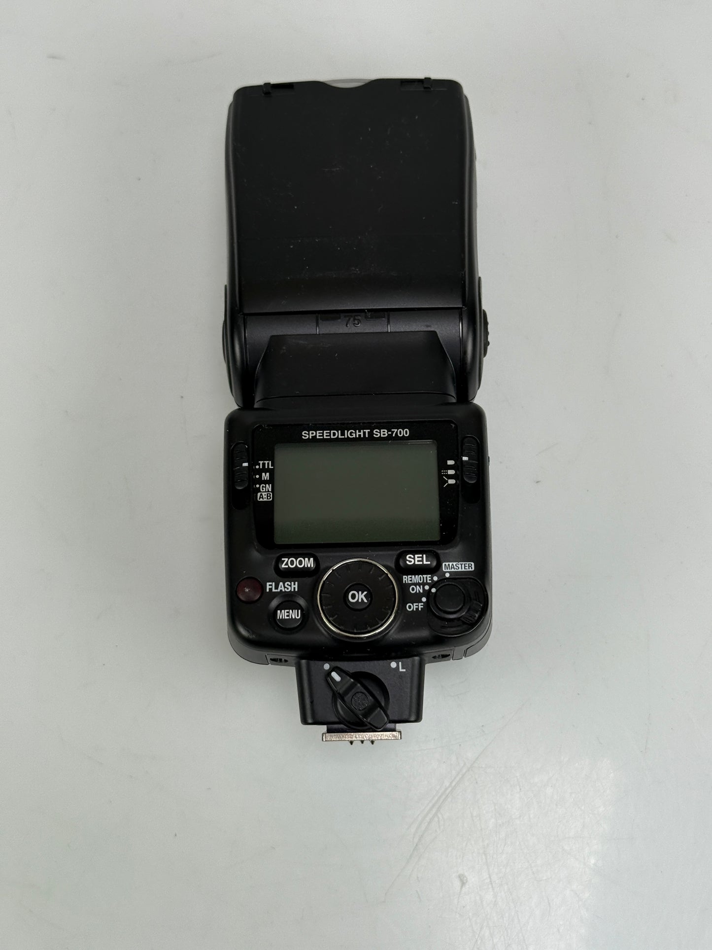 Nikon SB-700 Speedlight Shoe Mount Flash SB700