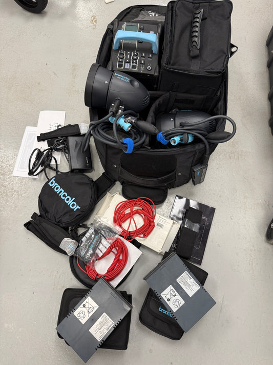Broncolor Move L 1200w/s strobe kit + 2 Heads + battery, case, etc MobiLED